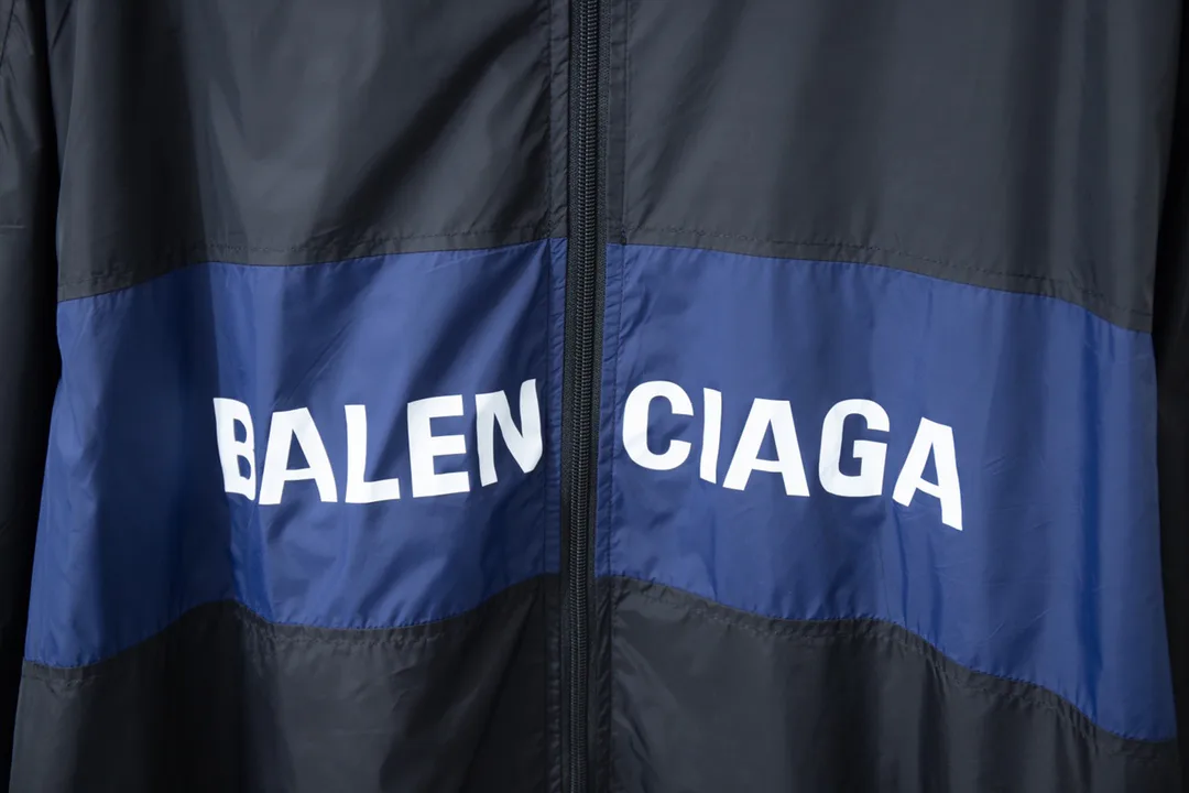 Куртки Женские Balenciaga Куртки Женские Balenciaga