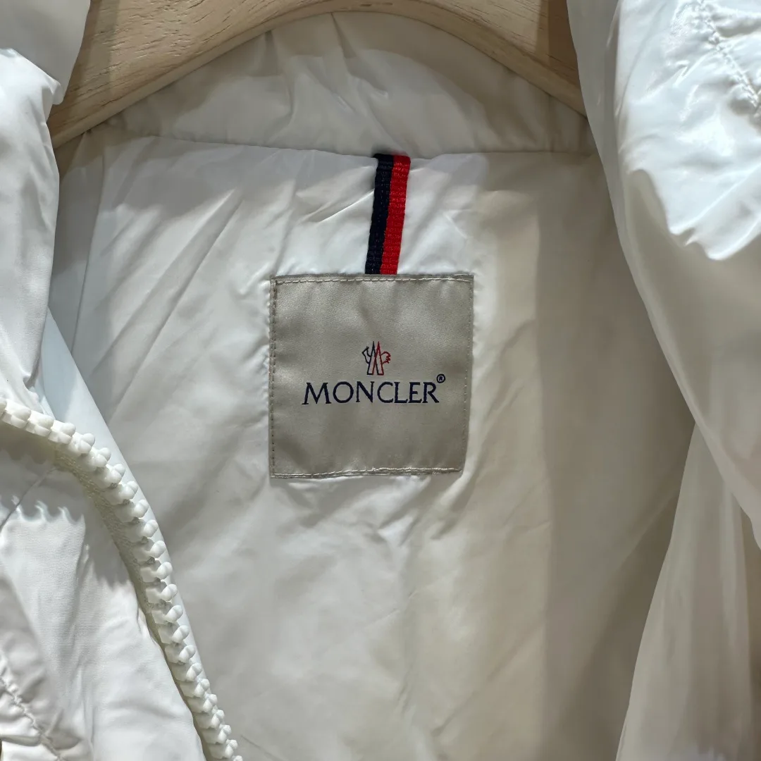 Куртки И Пуховики Женские Moncler 19323602