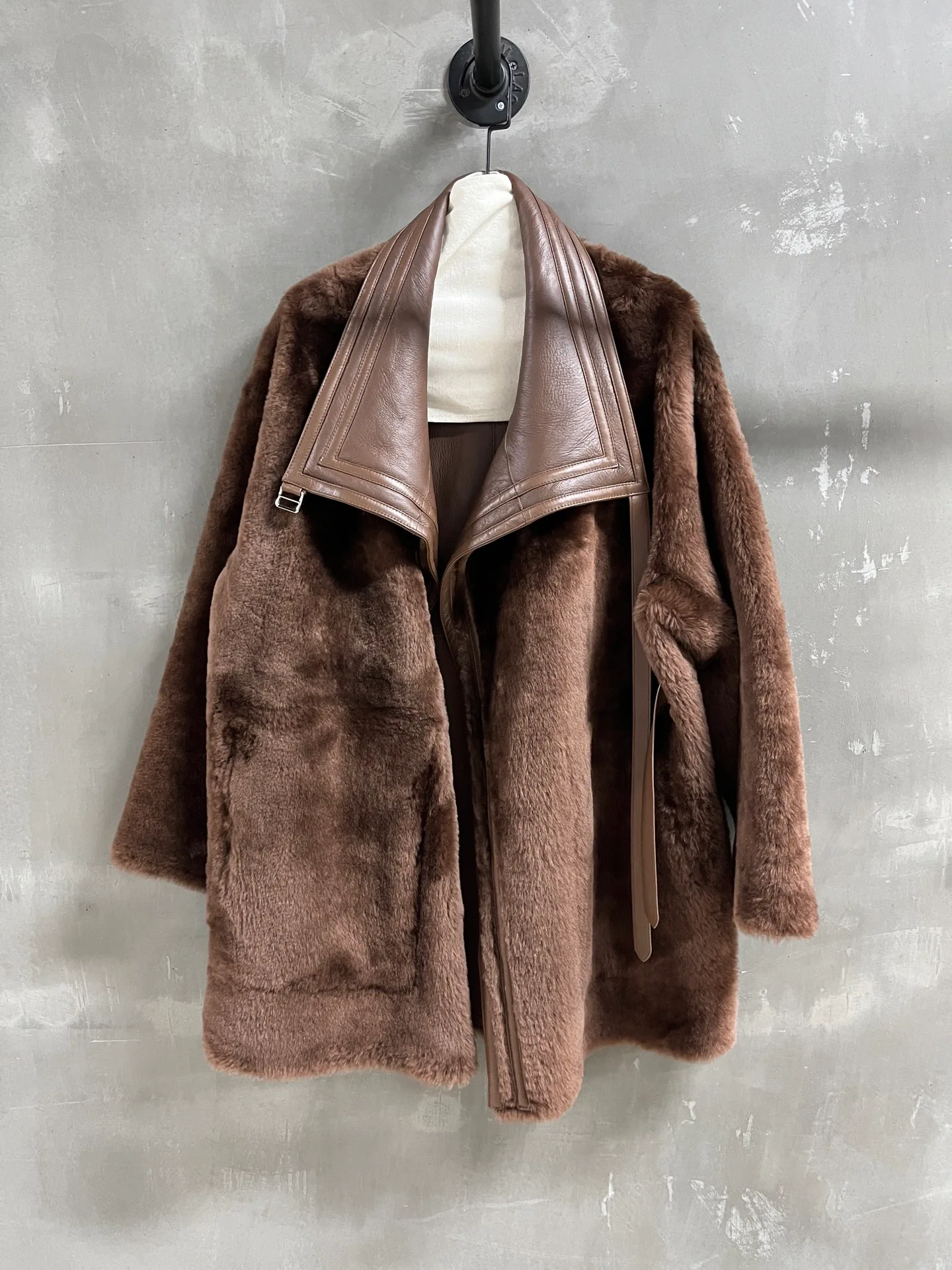 Кожаные Куртки И Дублёнки Женские Hermes 202455