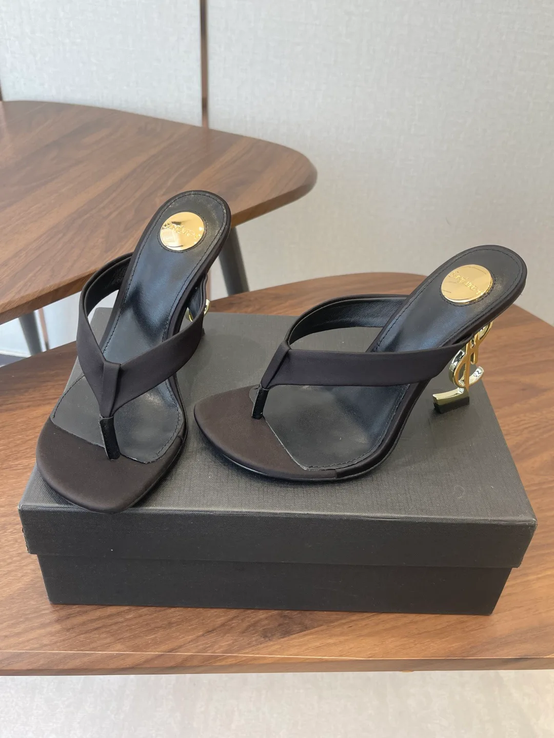Босоножки Женские Saint Laurent 11520779