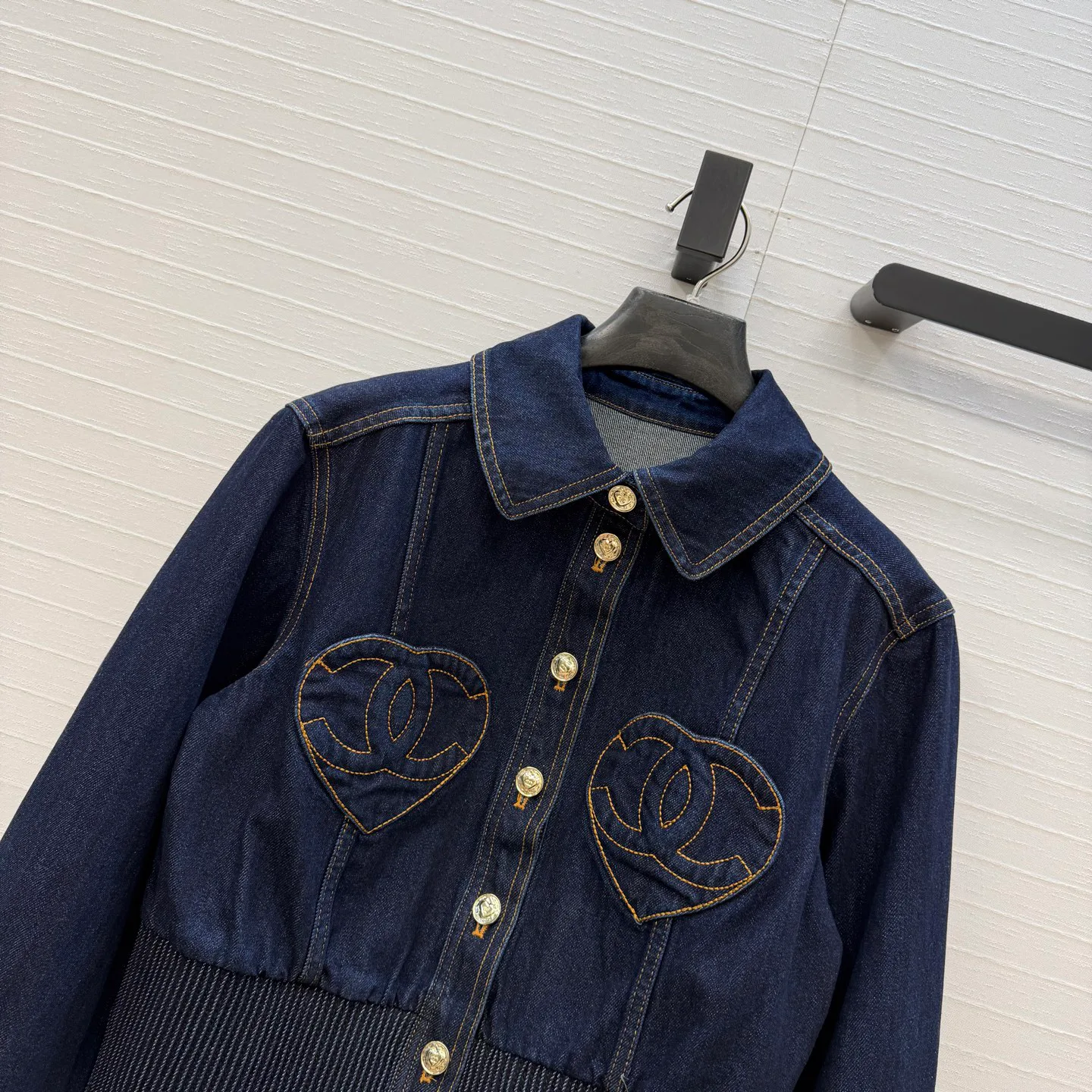 Куртки И Пуховики Женские Chanel 4631678