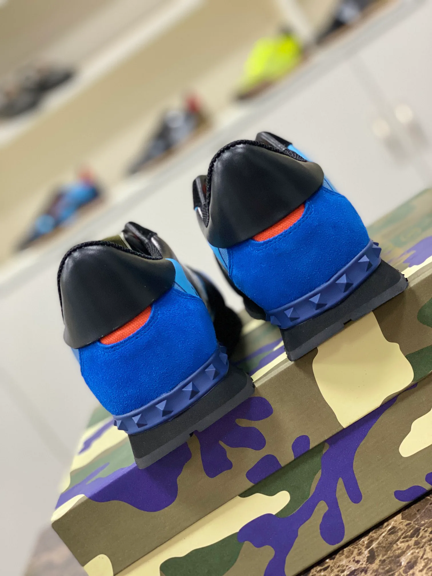 Кроссовки Женские Valentino 10736449