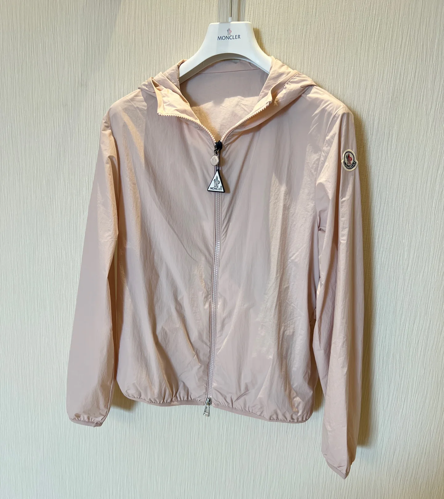 Куртки И Пуховики Женские Moncler 18766937