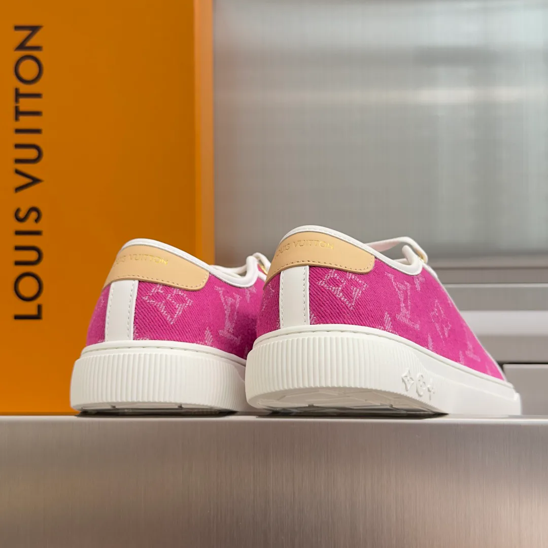 Кроссовки Женские Louis Vuitton 17950713