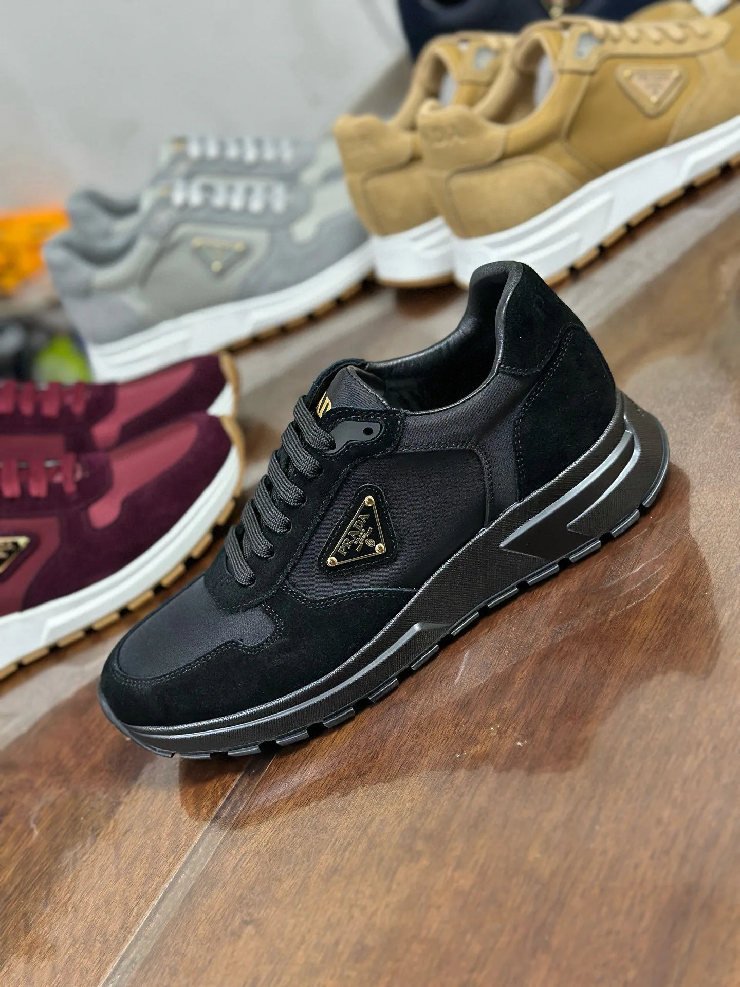 Кроссовки Мужские Prada 18708334