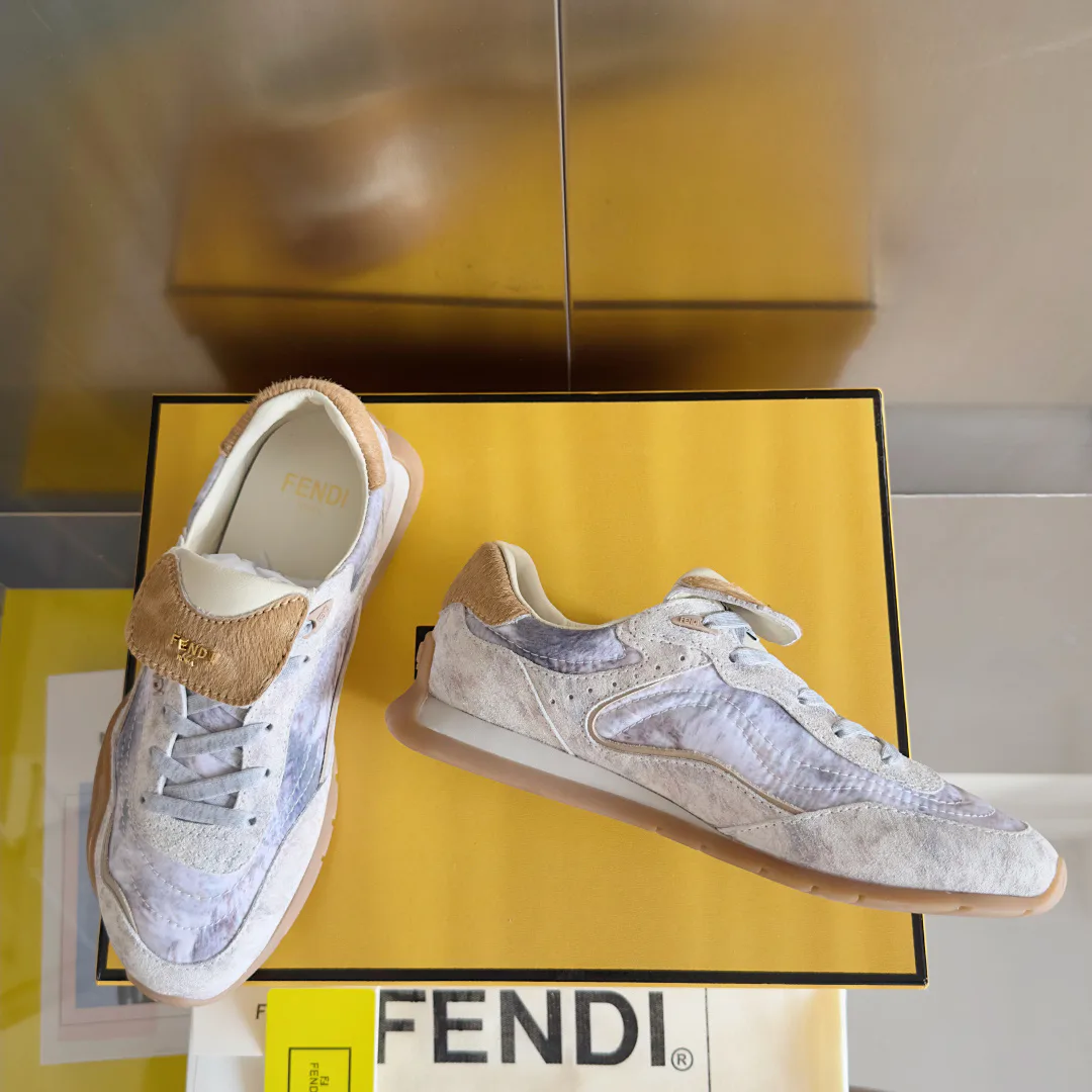 Кроссовки Женские Fendi 217581