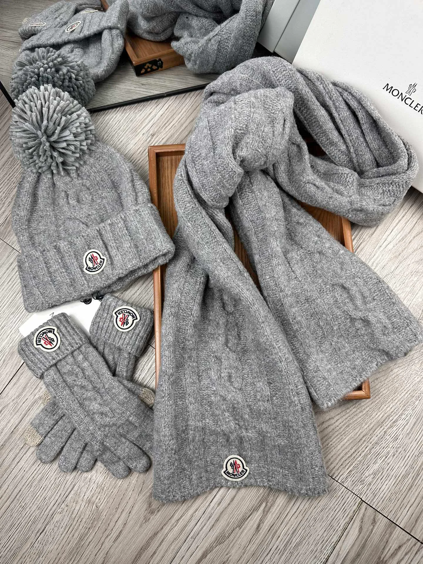 Шарфы Moncler 318480
