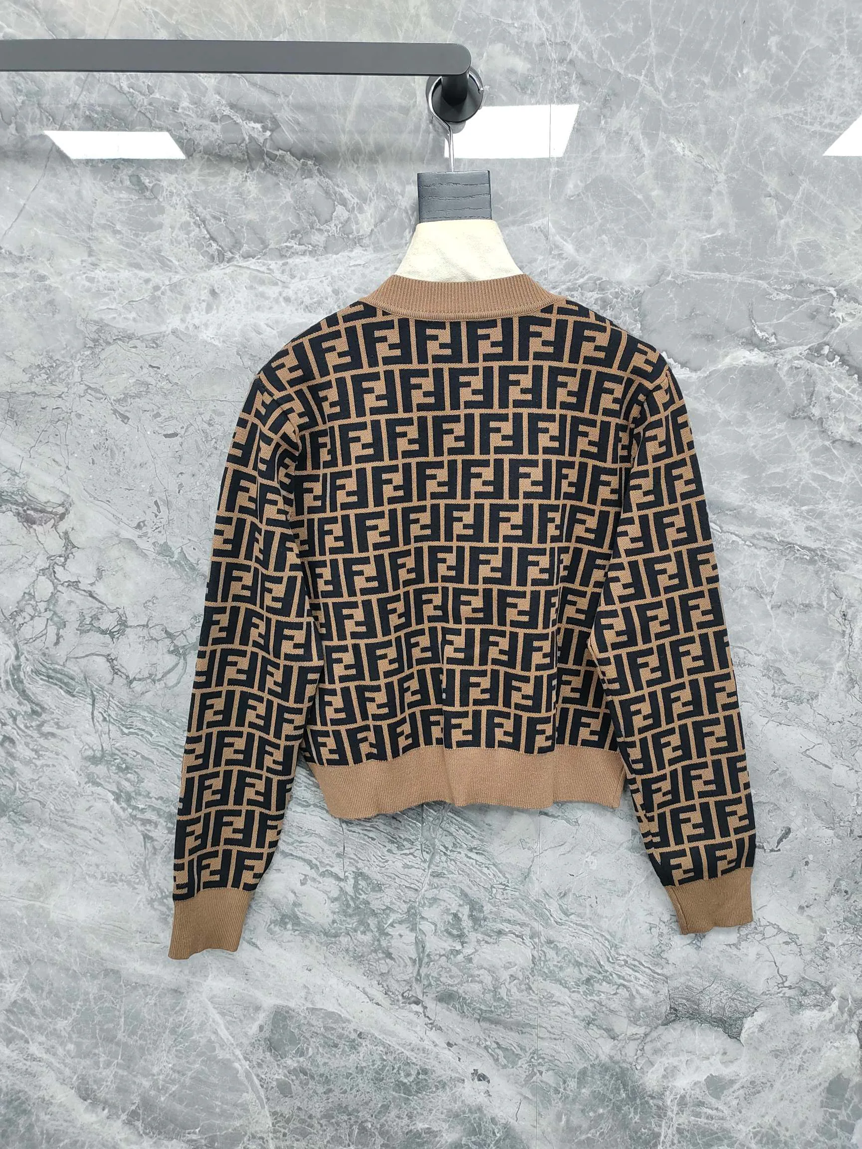 Джемперы И Свитеры Женские Fendi 18743532