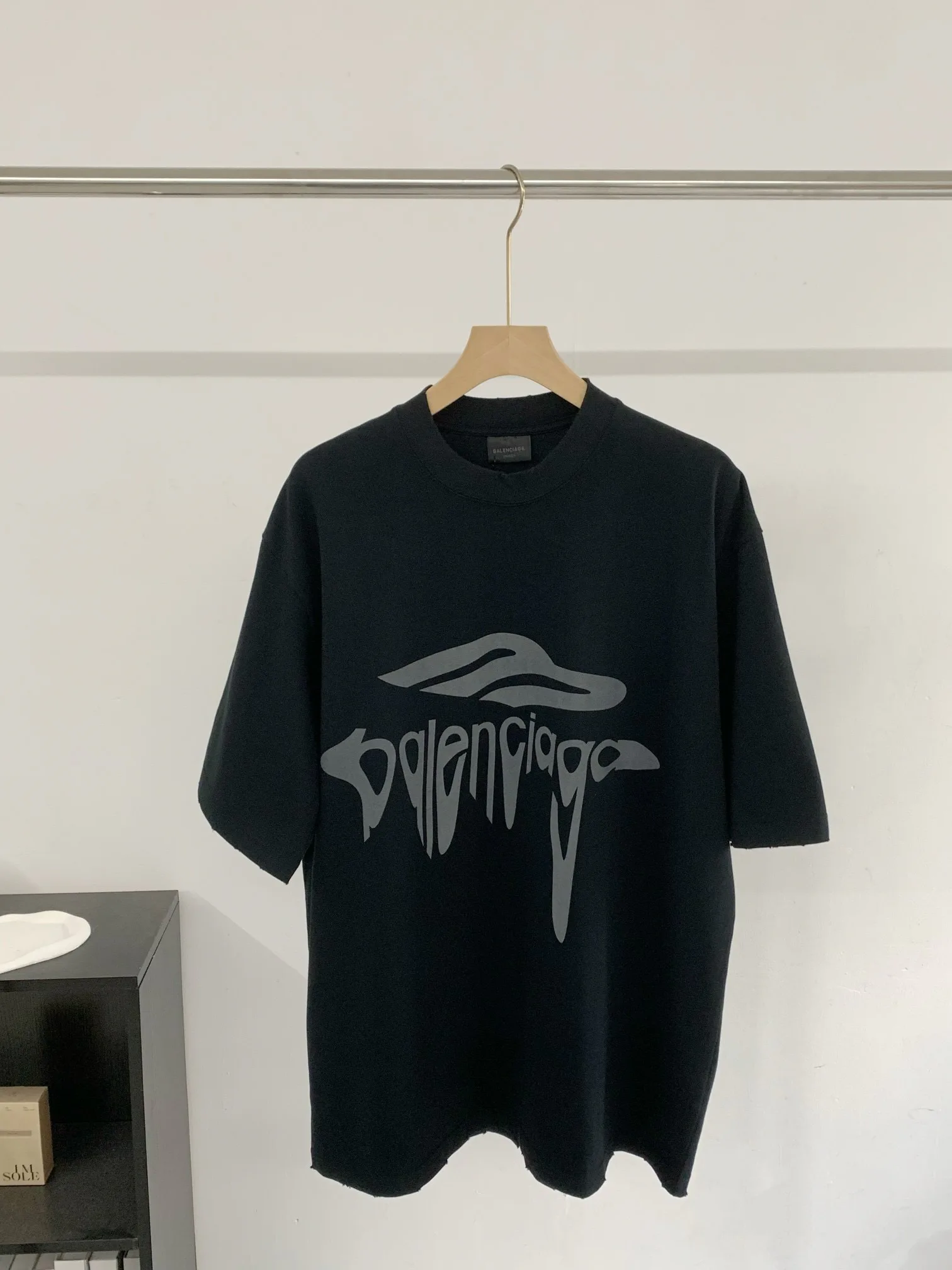 Футболки Женские Balenciaga 9562