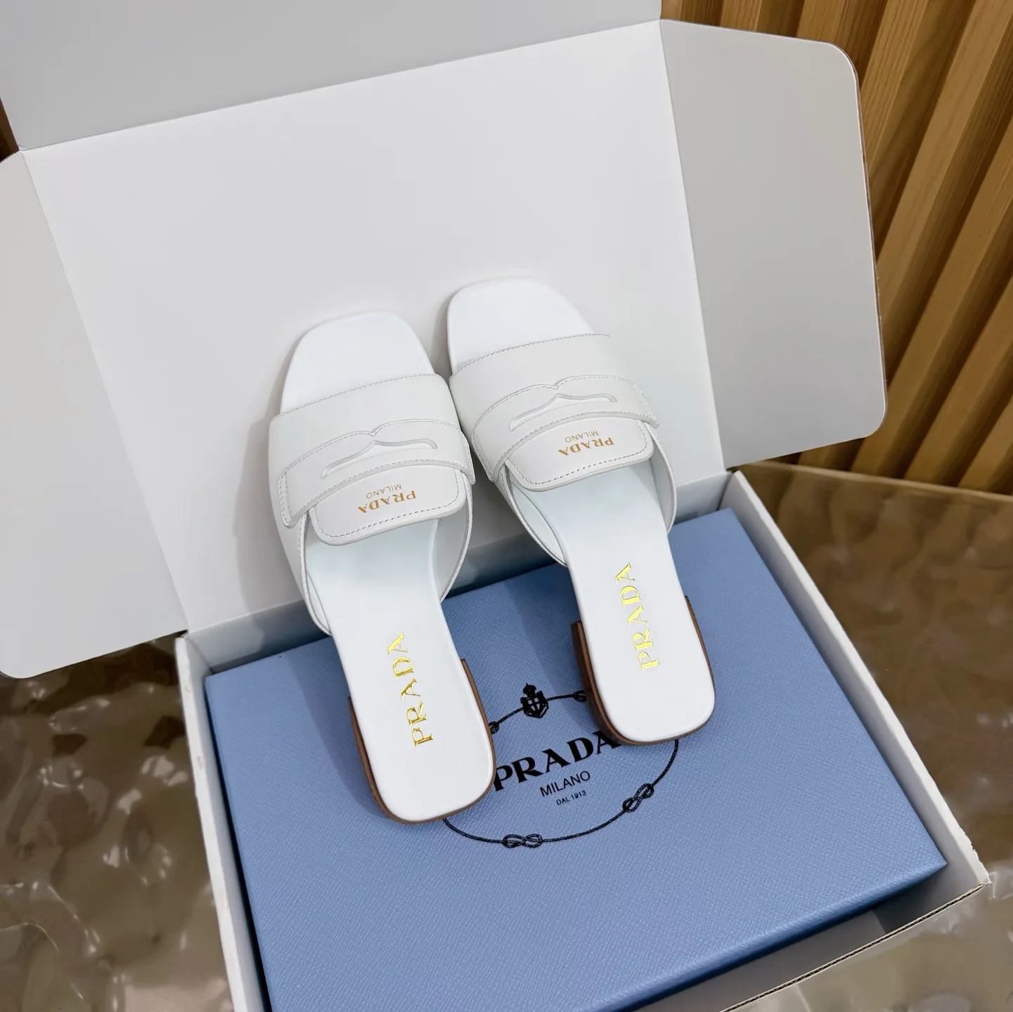 Босоножки Женские Prada 11776971
