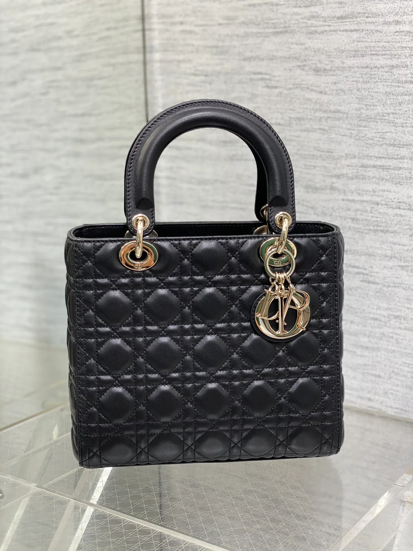 Классические Сумки Женские Christian Dior 11685138