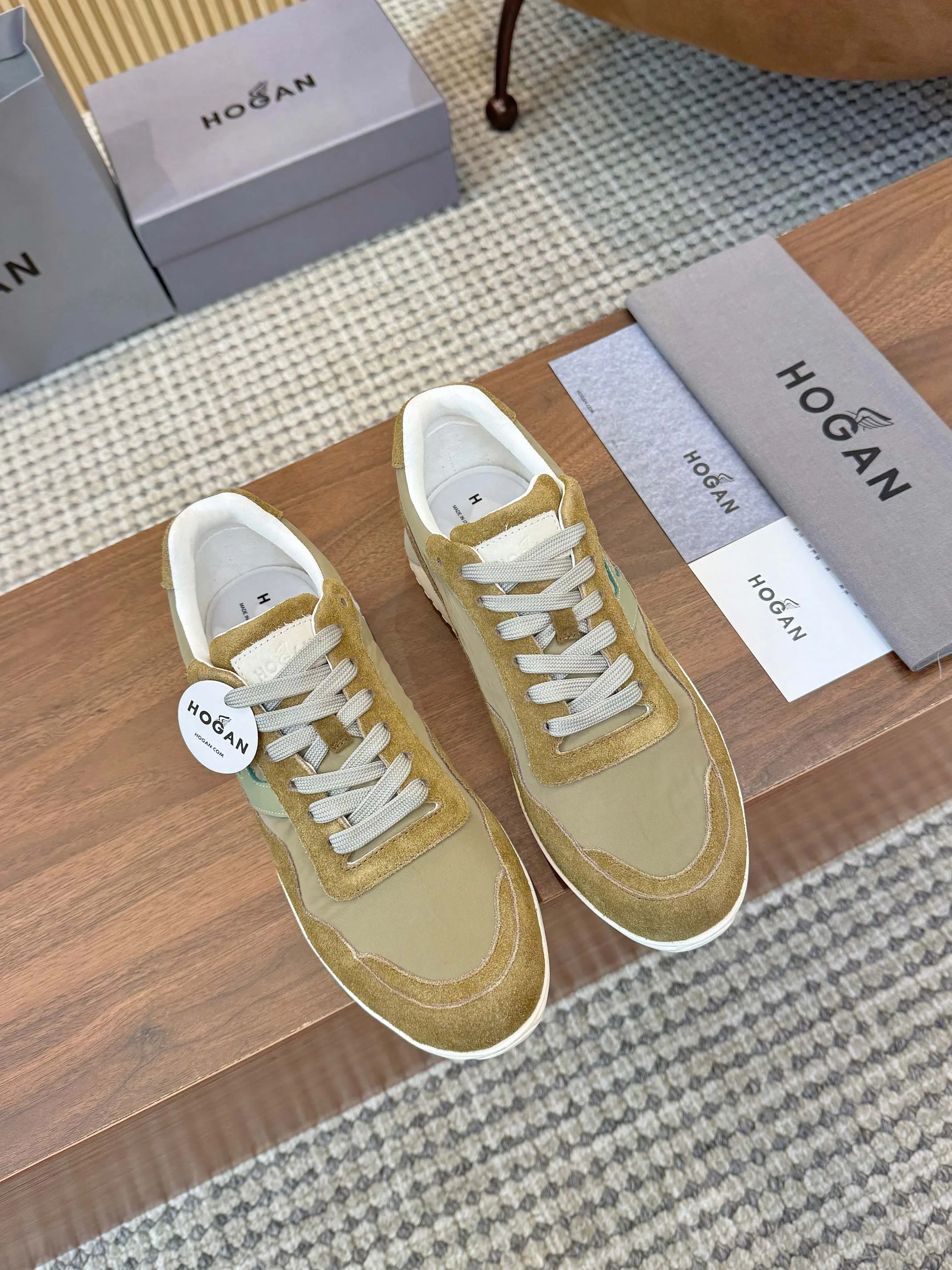 Кроссовки Женские Hogan 12835352