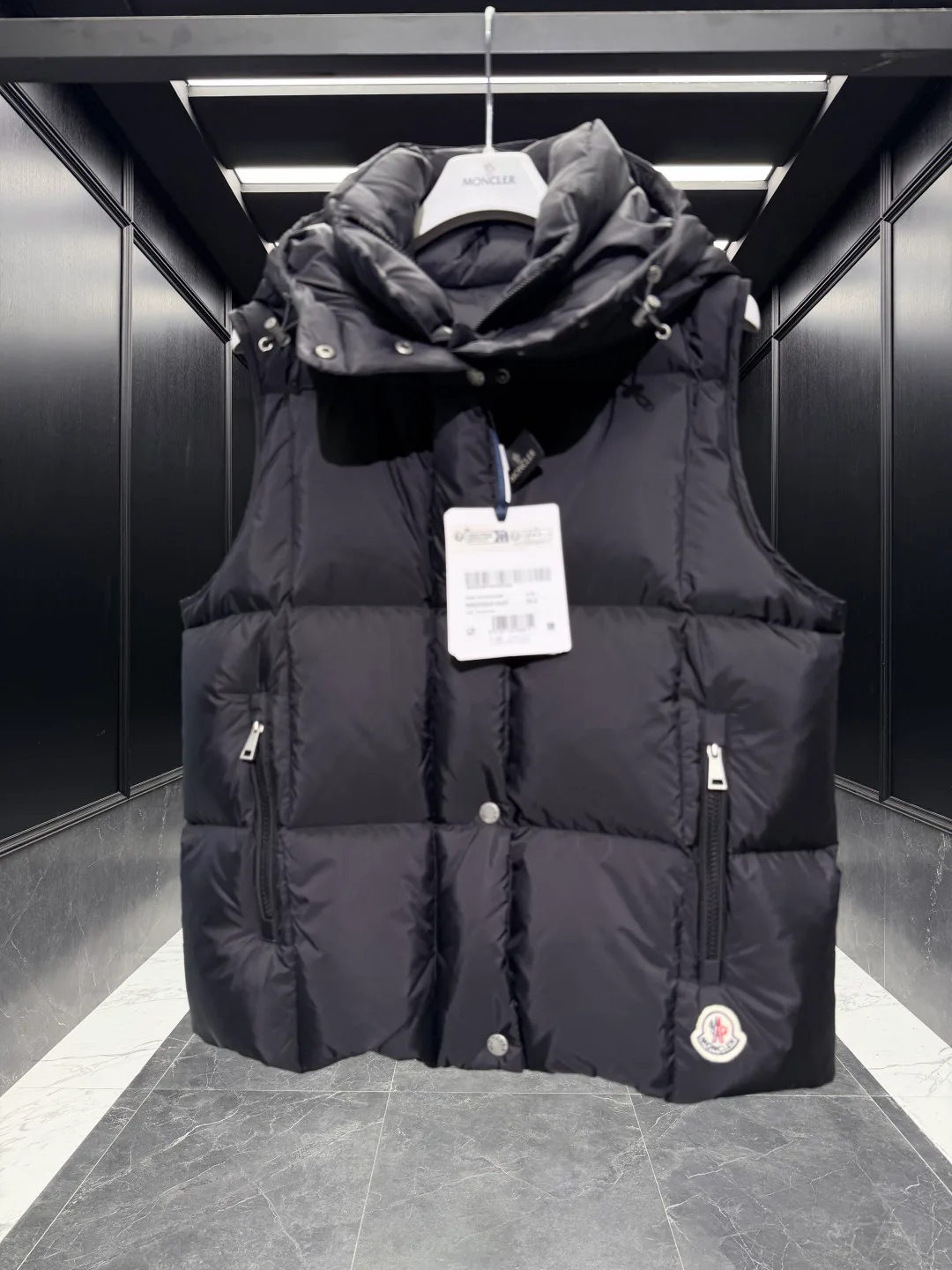 Жилеты Женские Moncler 18761333