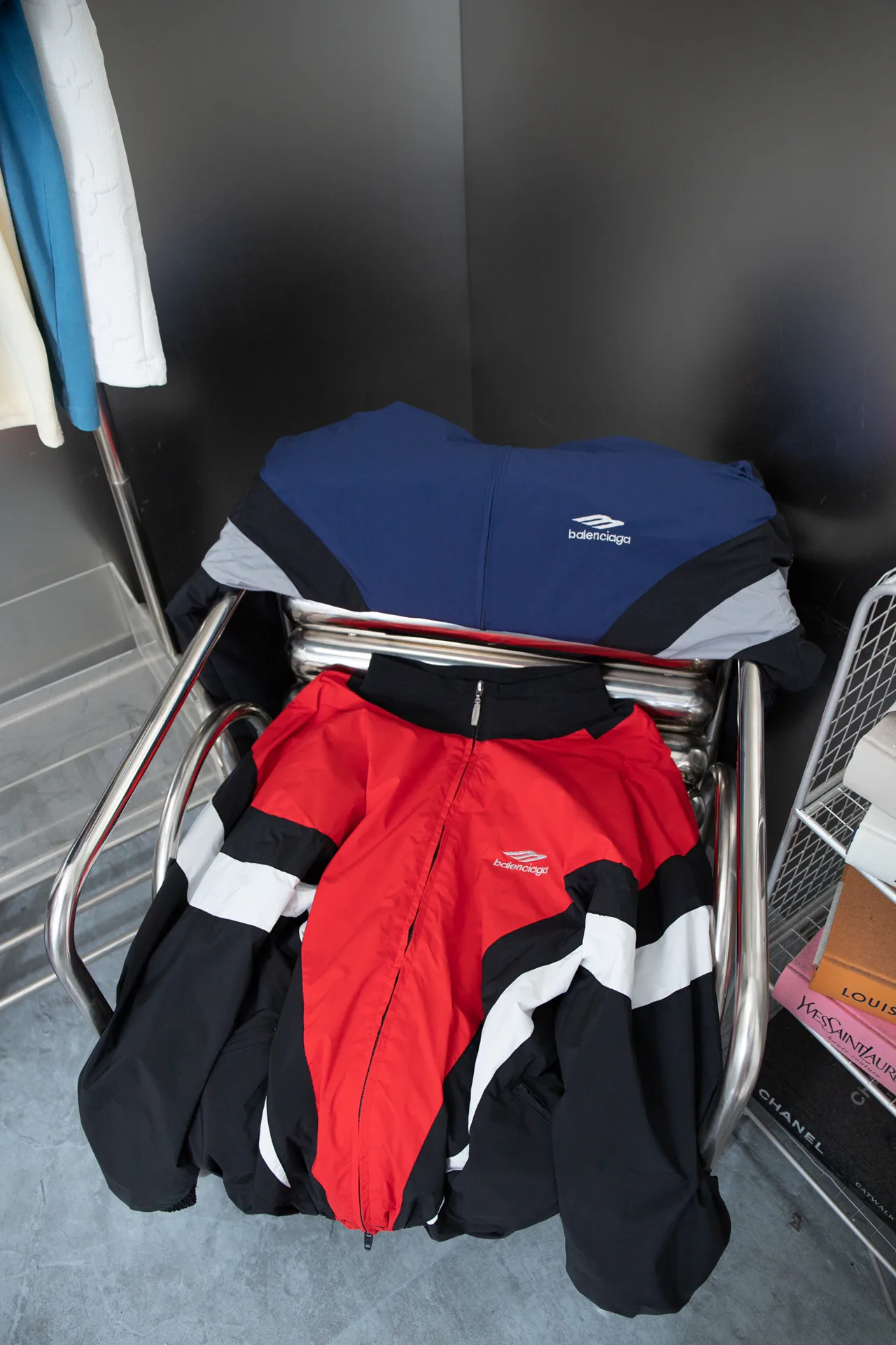 Куртки И Пуховики Мужские Balenciaga 23399