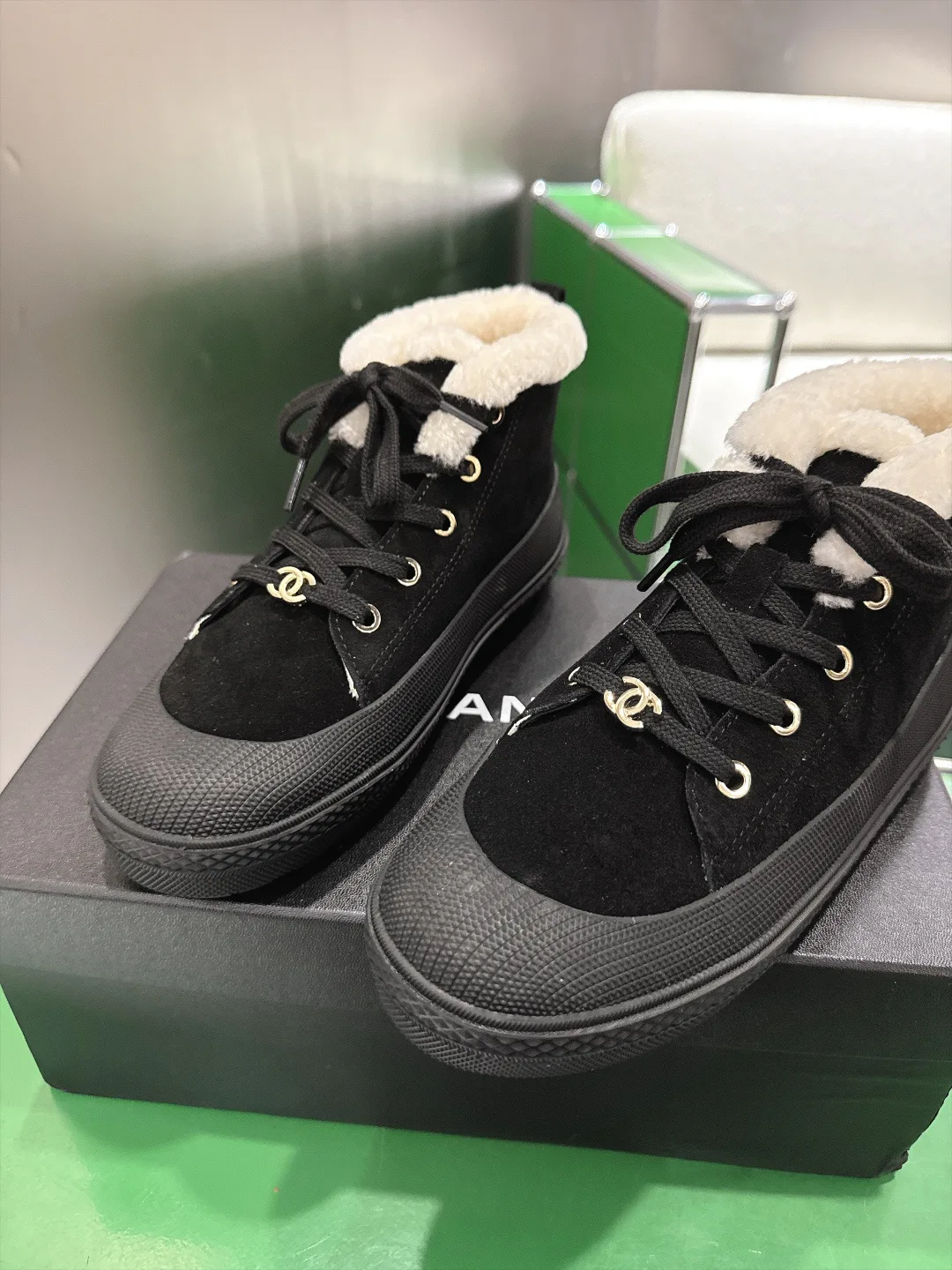Кроссовки Женские Chanel 19460617