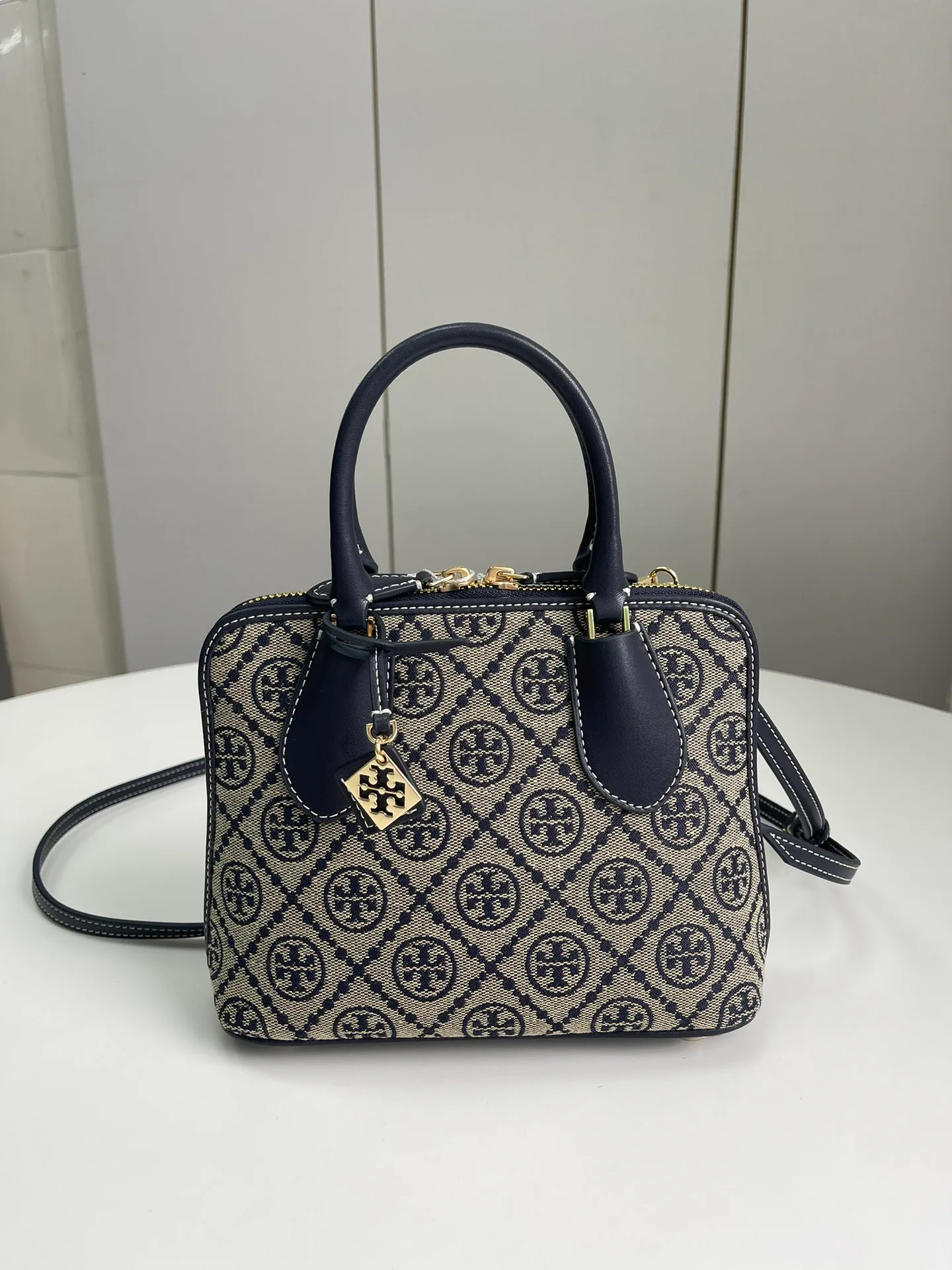 Сумки На Ремне Женские Tory Burch 22922