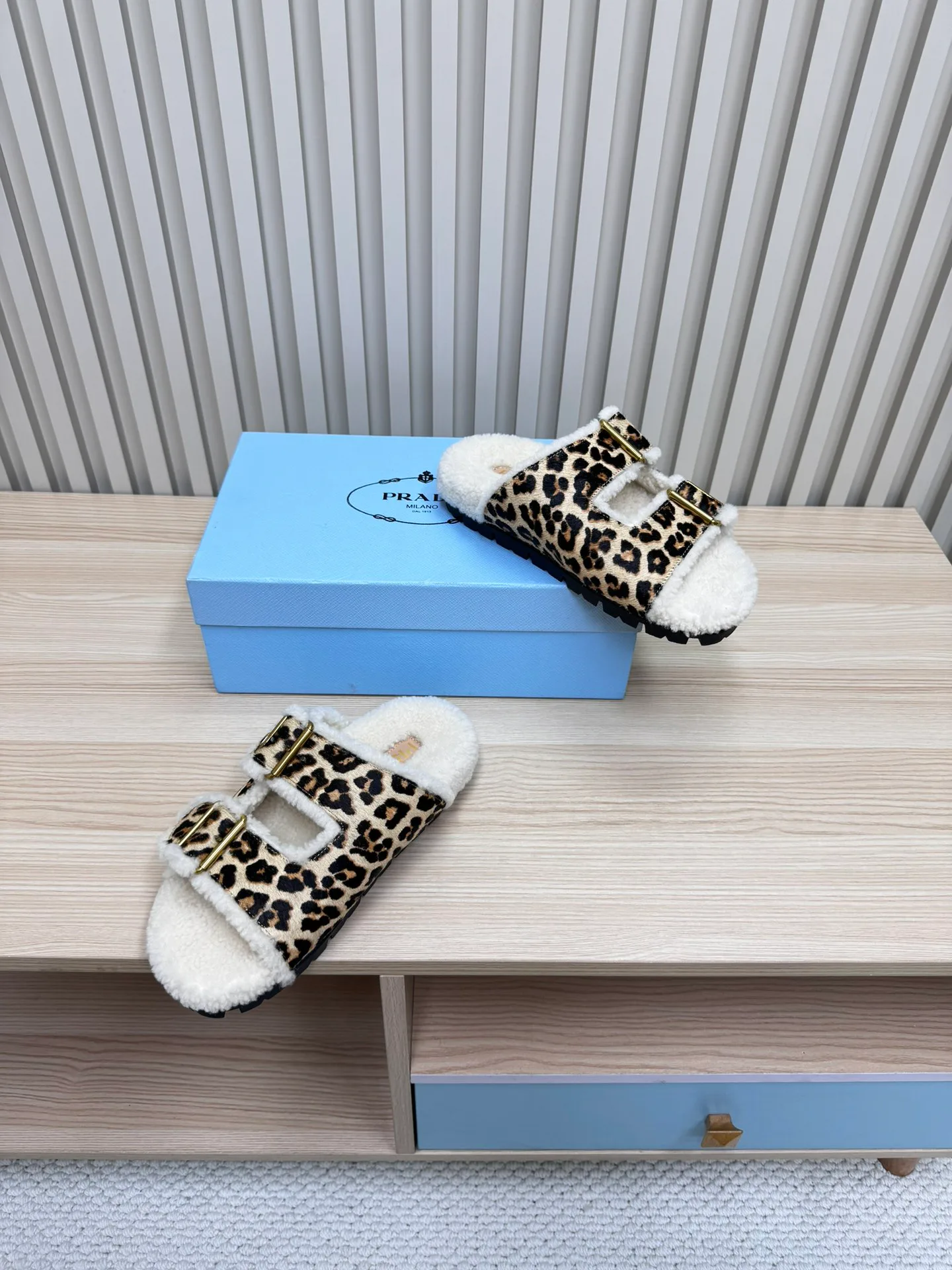 Тапочки Женские Prada 140480