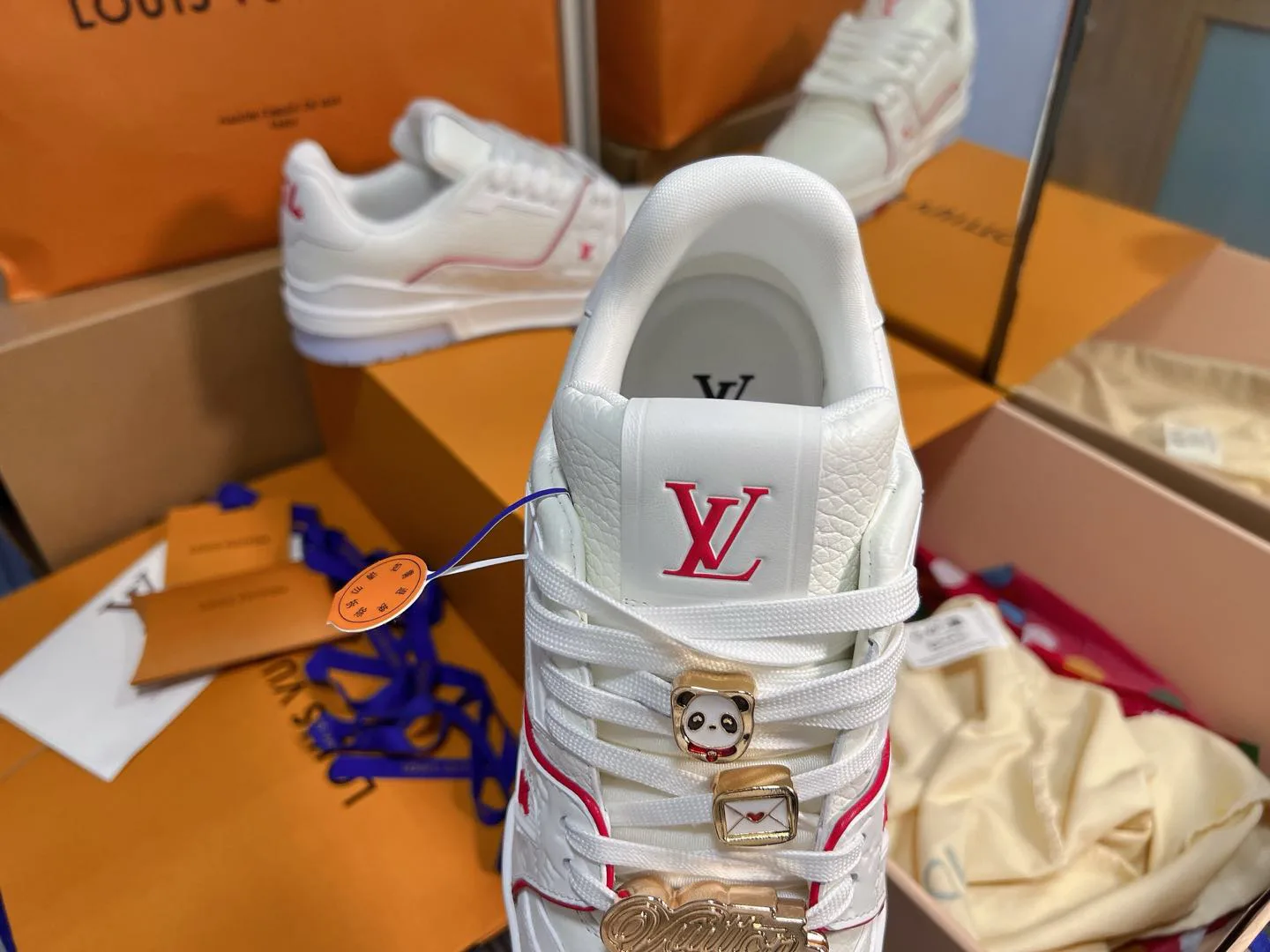 Кроссовки Женские Louis Vuitton 1880949