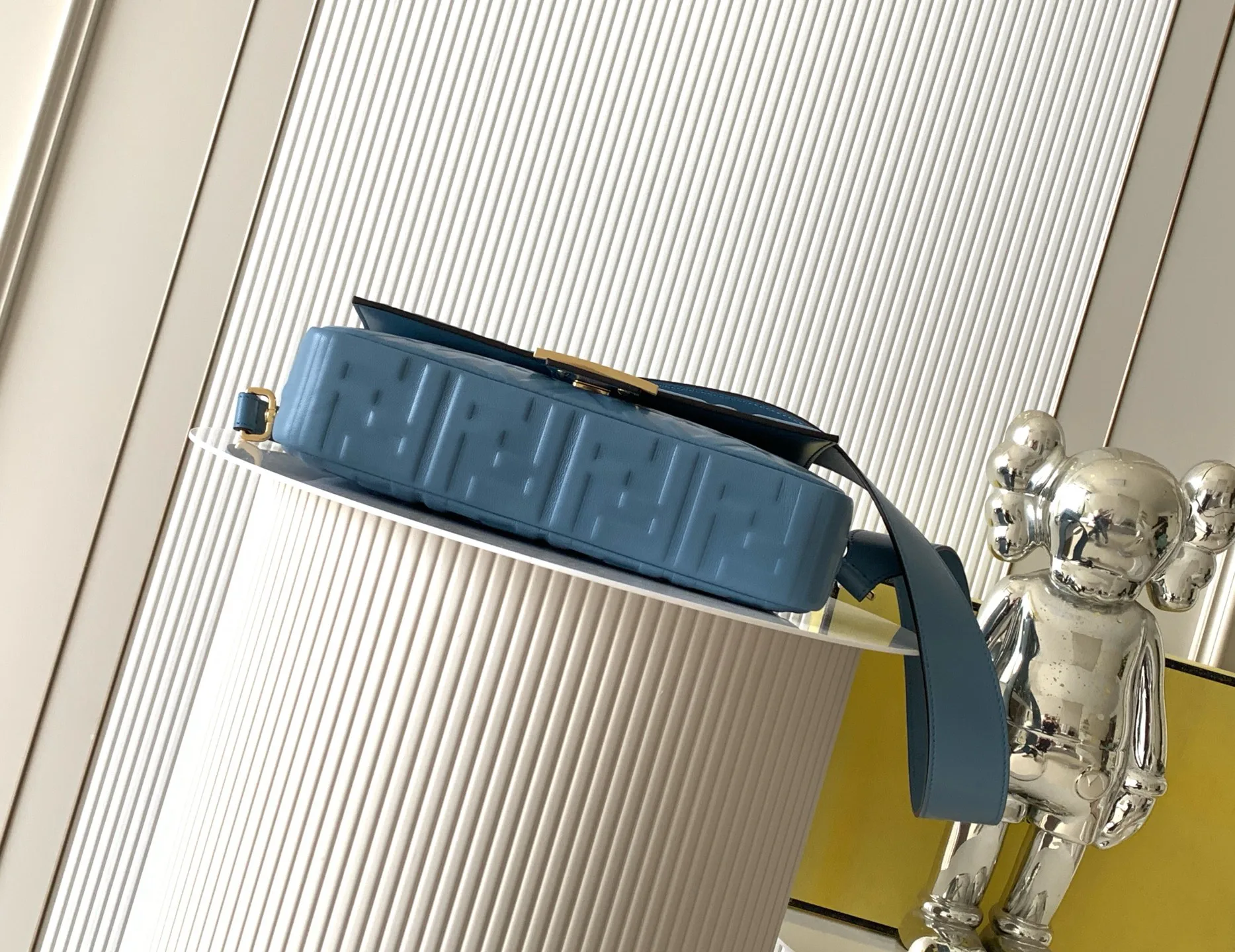 Классические Сумки Женские Fendi 18116182