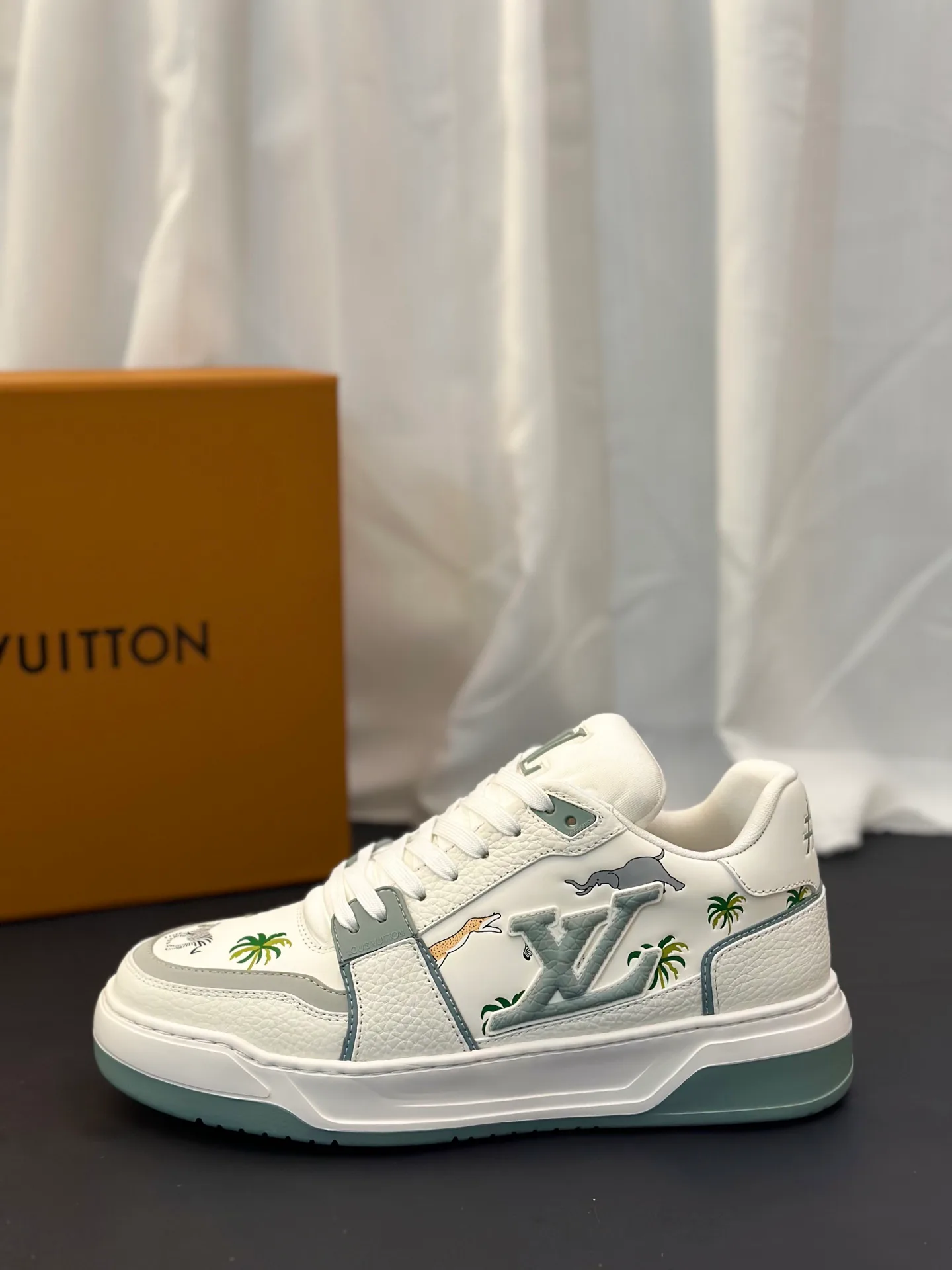 Кроссовки Мужские Louis Vuitton 1801565