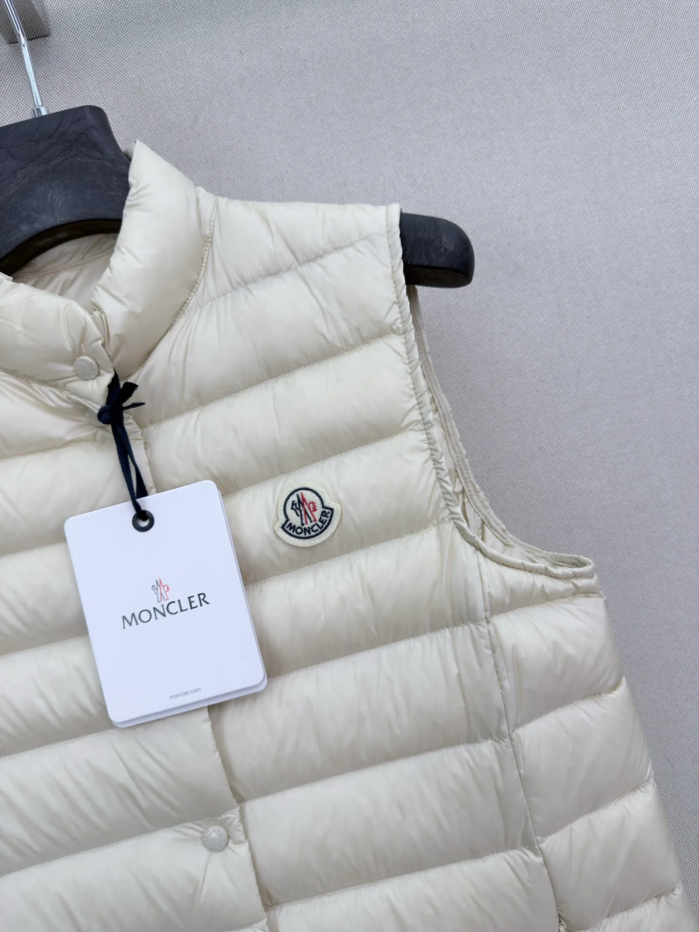 Куртки И Пуховики Женские Moncler 18108523