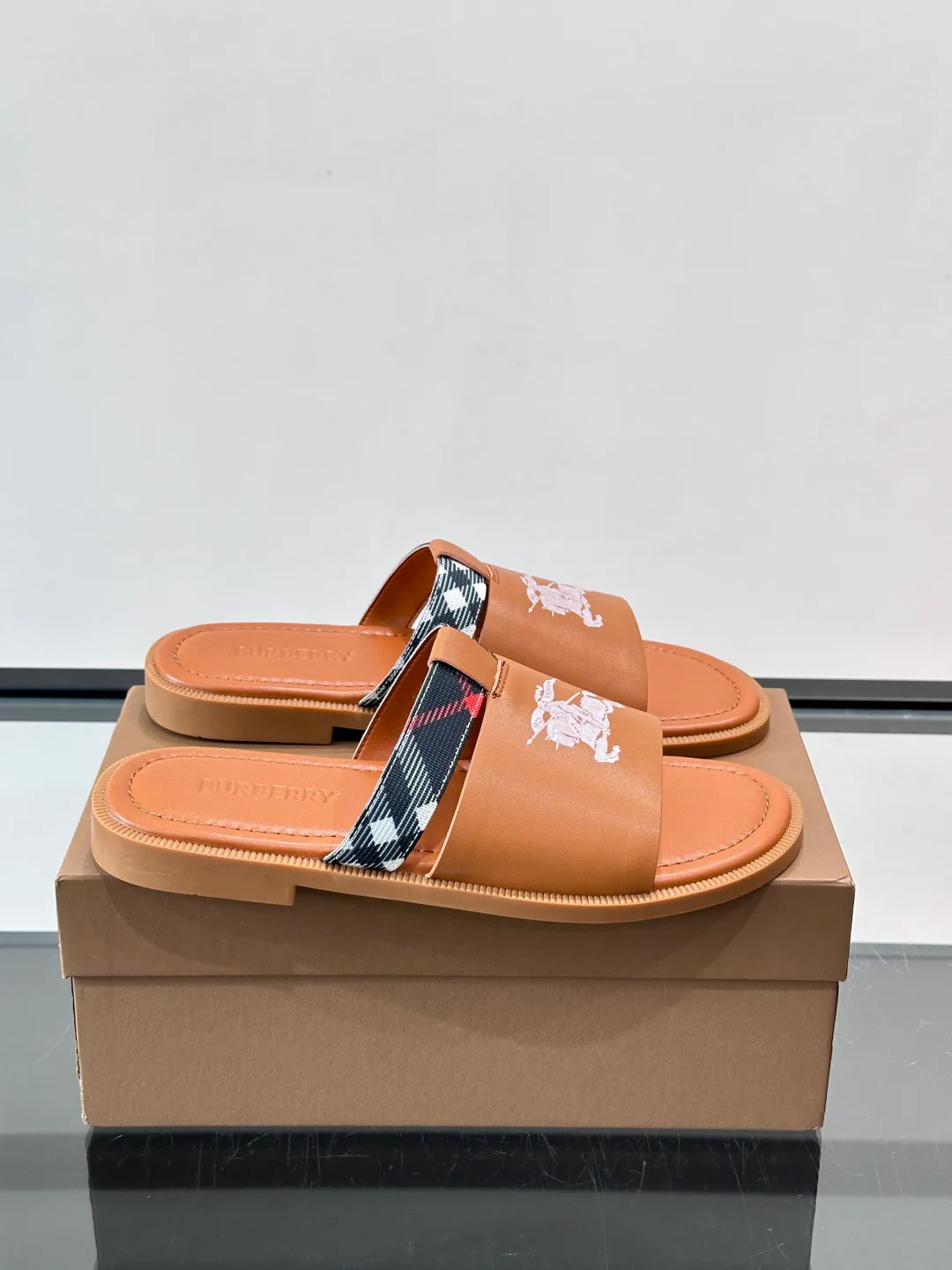 Сандалии Мужские Burberry 13480058