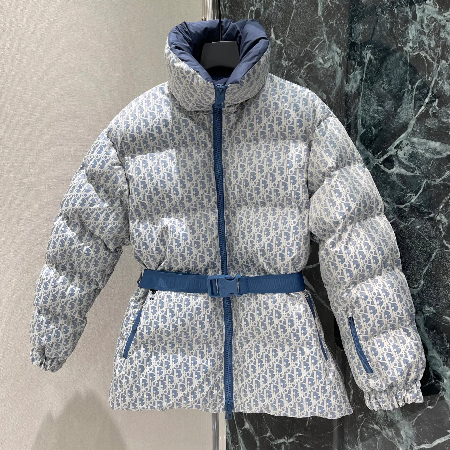 Куртки И Пуховики Женские Christian Dior 19721401