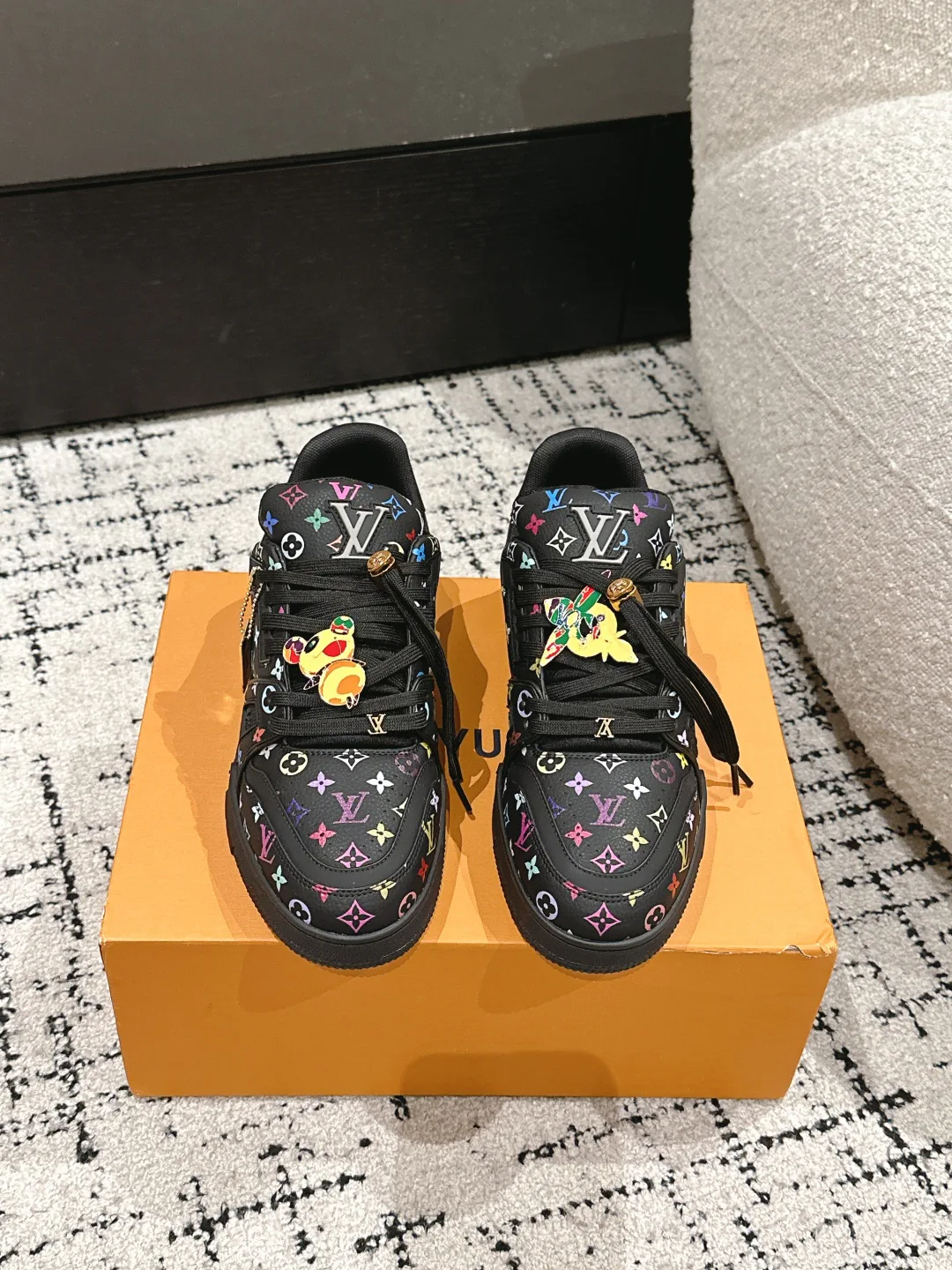 Кроссовки Женские Louis Vuitton 20948