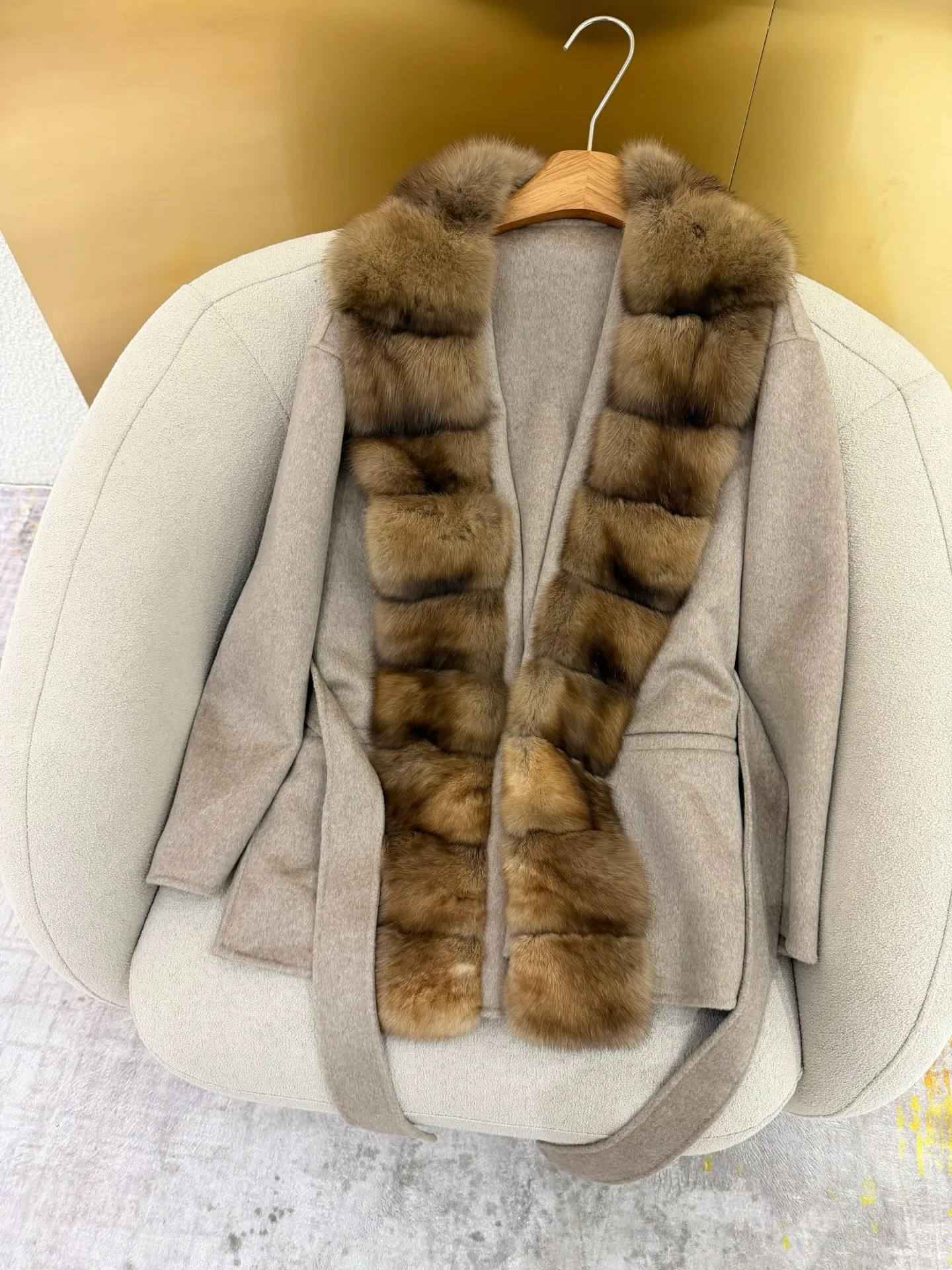 Пальто Женские Loro Piana 18503496