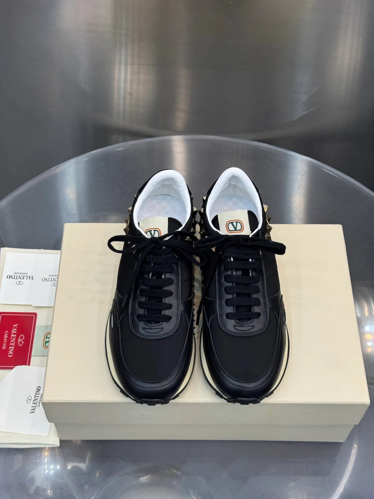 Кроссовки Женские Valentino 18202513