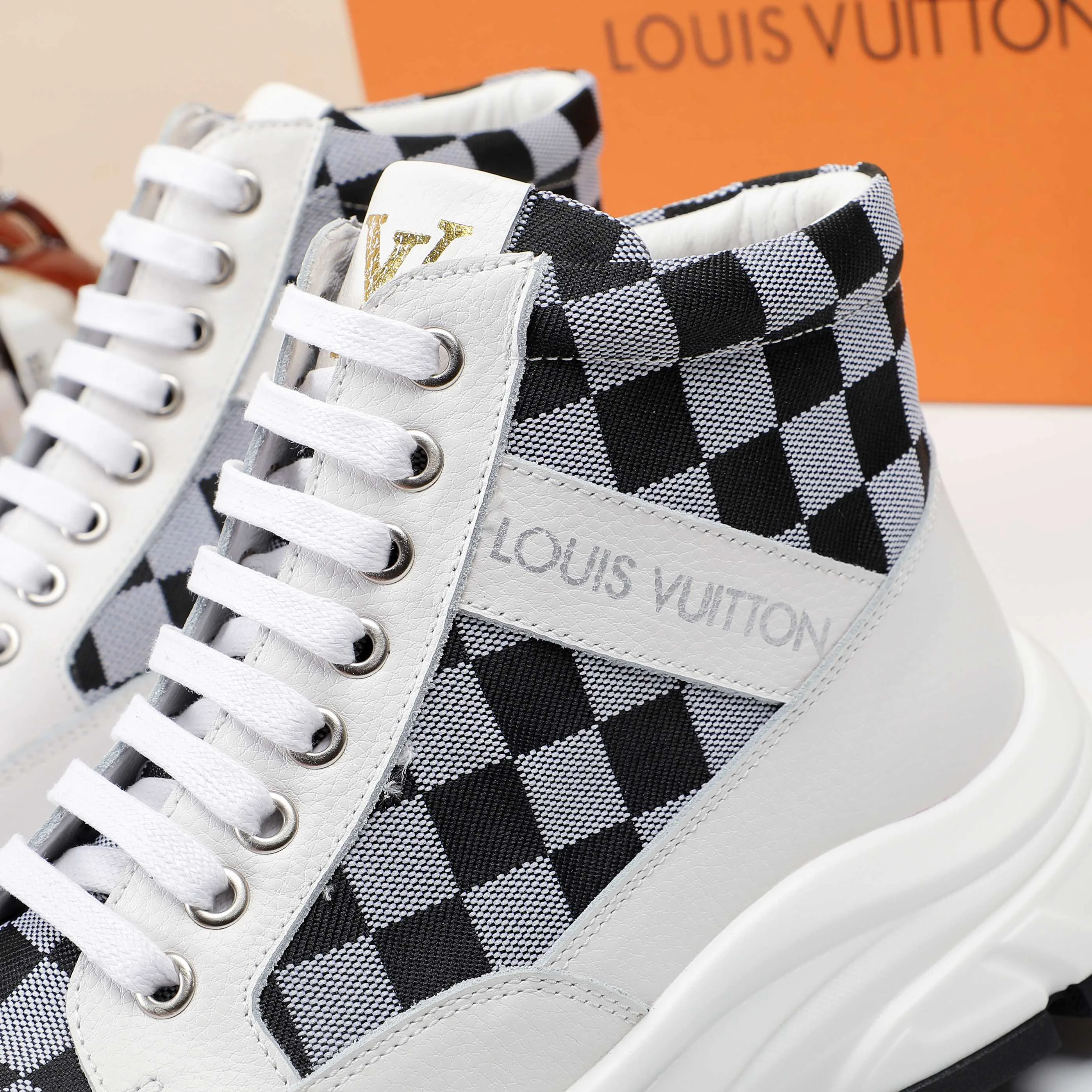 Кроссовки Мужские Louis Vuitton 1062407