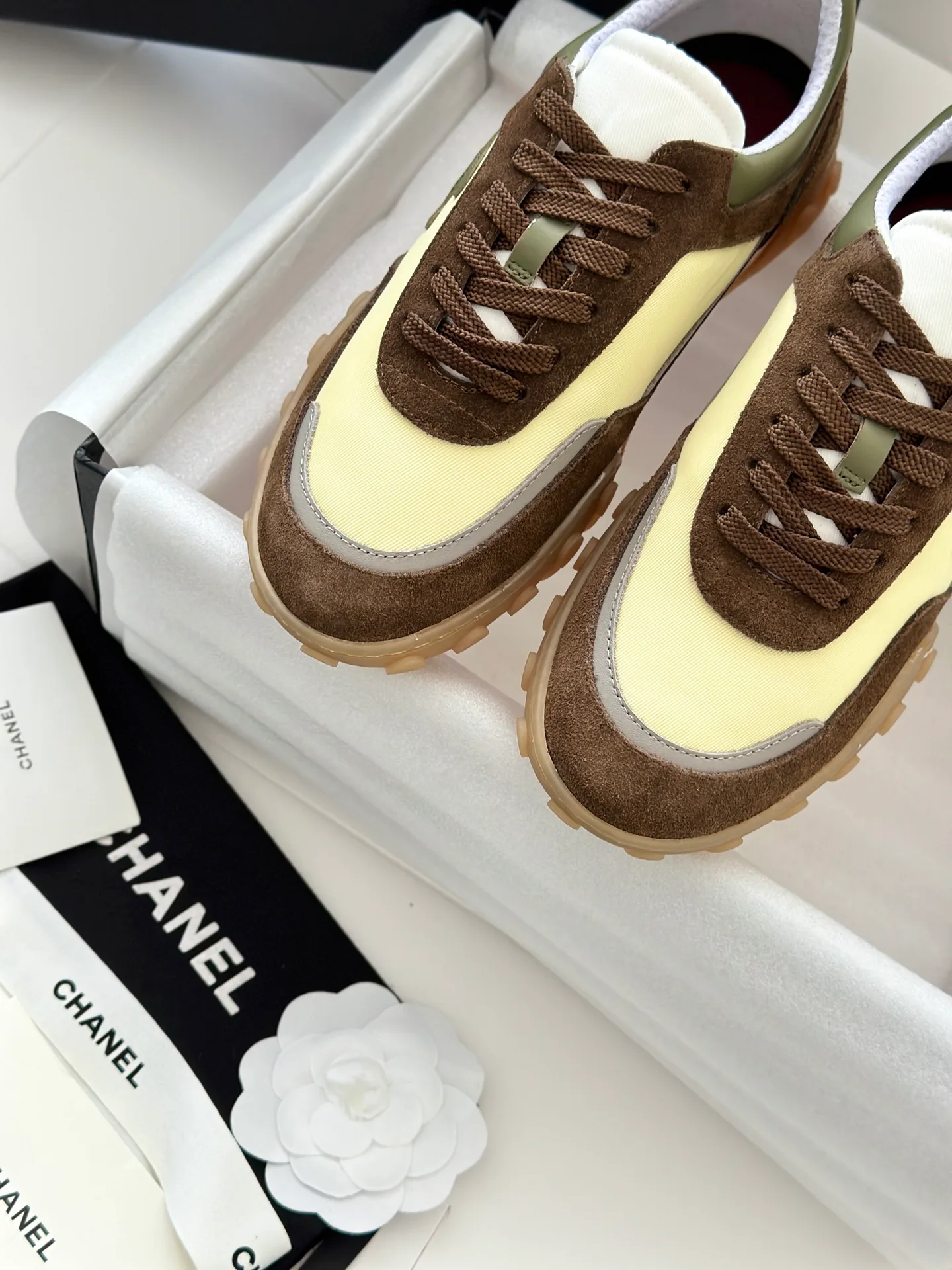 Кроссовки Женские Chanel 18765003