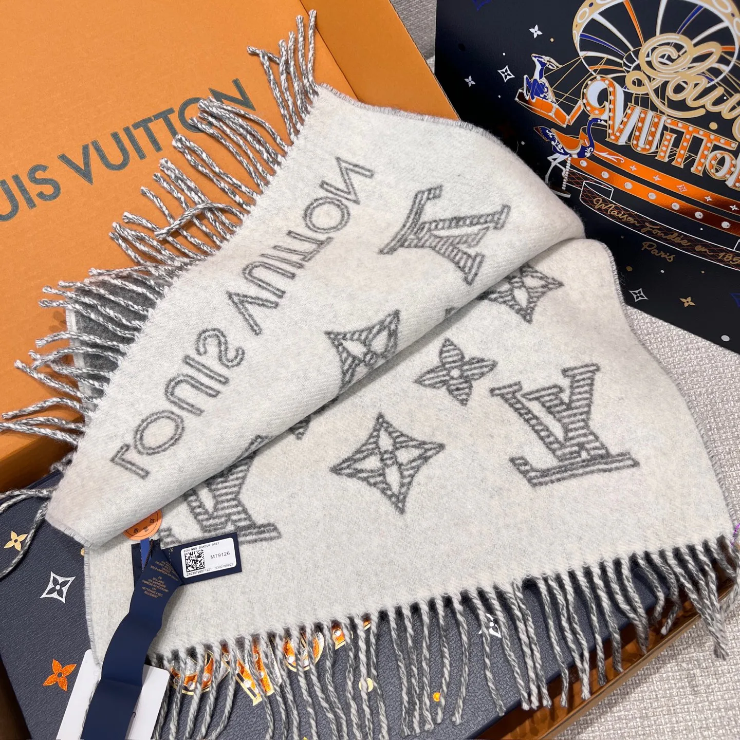 Шарфы Louis Vuitton 17323806
