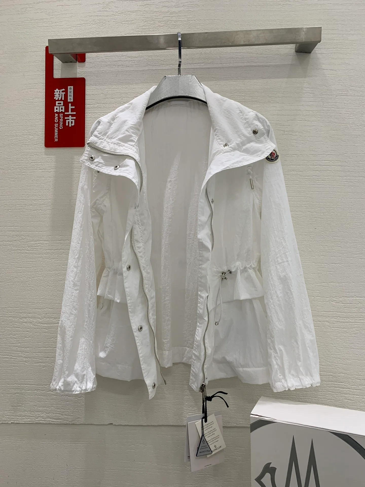 Куртки И Пуховики Женские Moncler 11230882