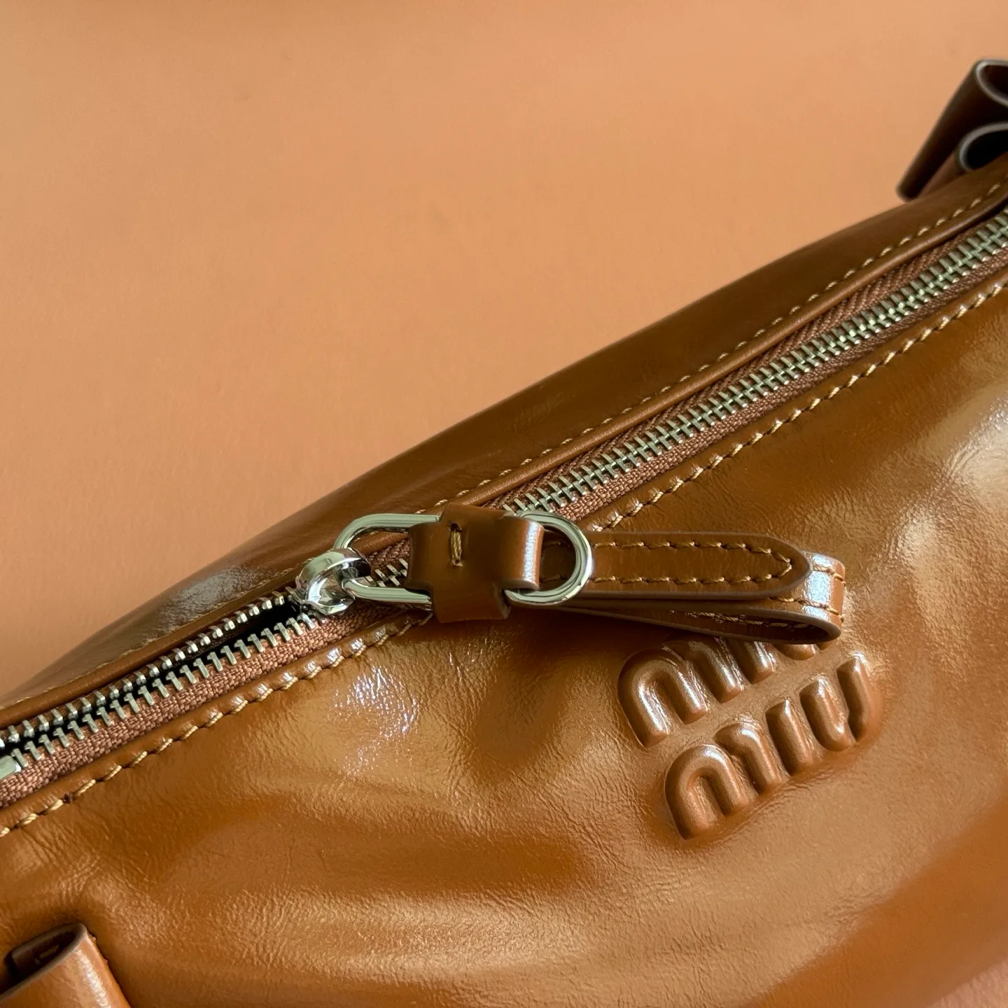 Классические Сумки Женские Miu Miu 18148116