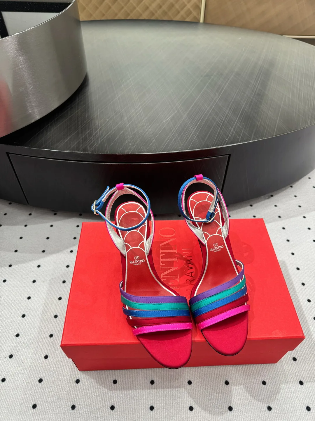 Босоножки Женские Valentino 20419