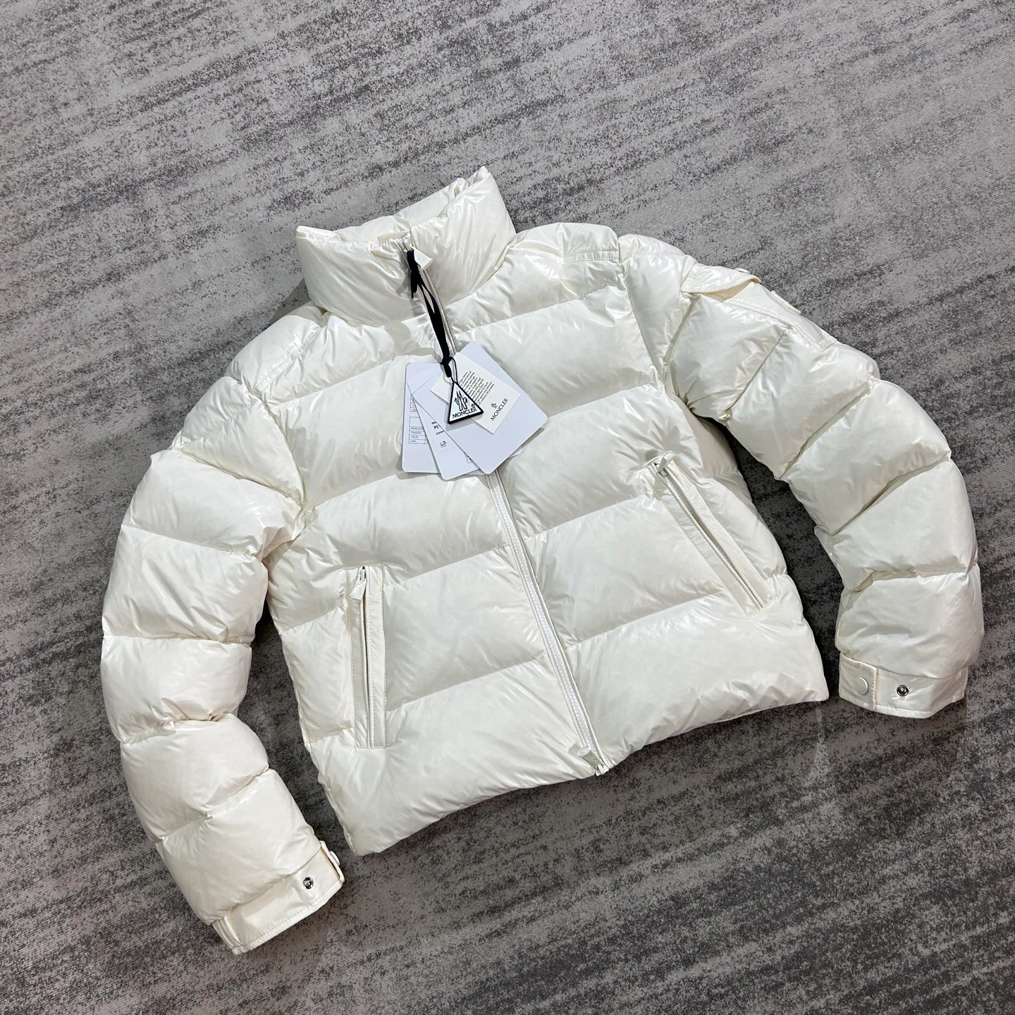 Куртки И Пуховики Женские Moncler 18725434