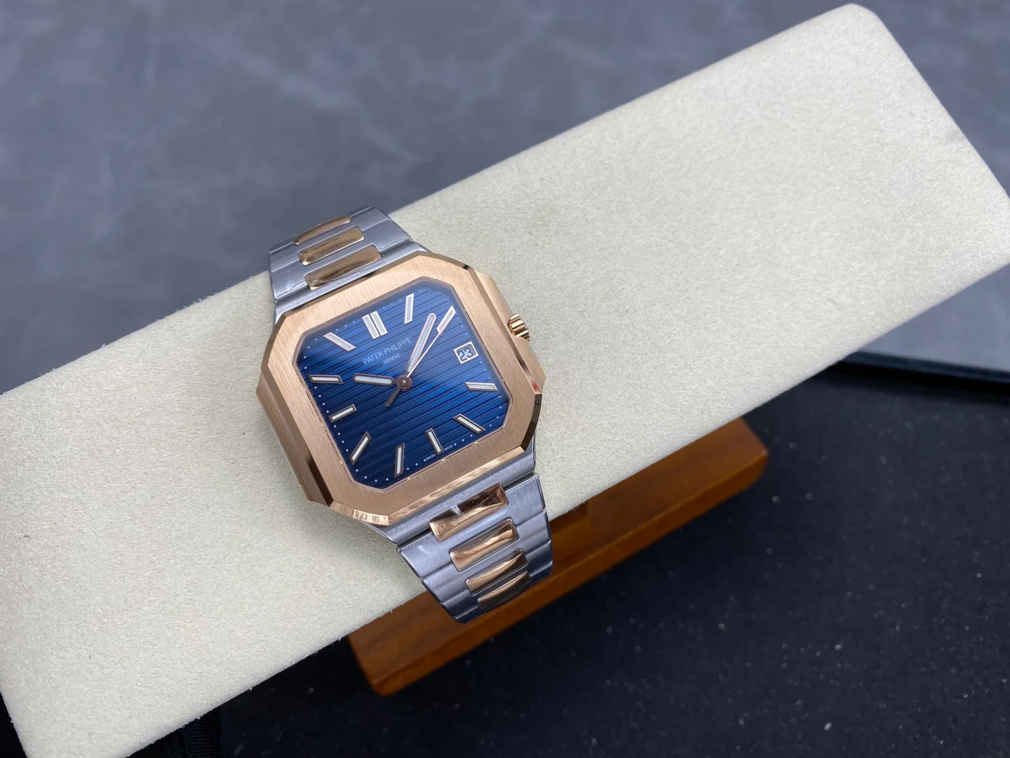 Часы Женские Patek Philippe 691926