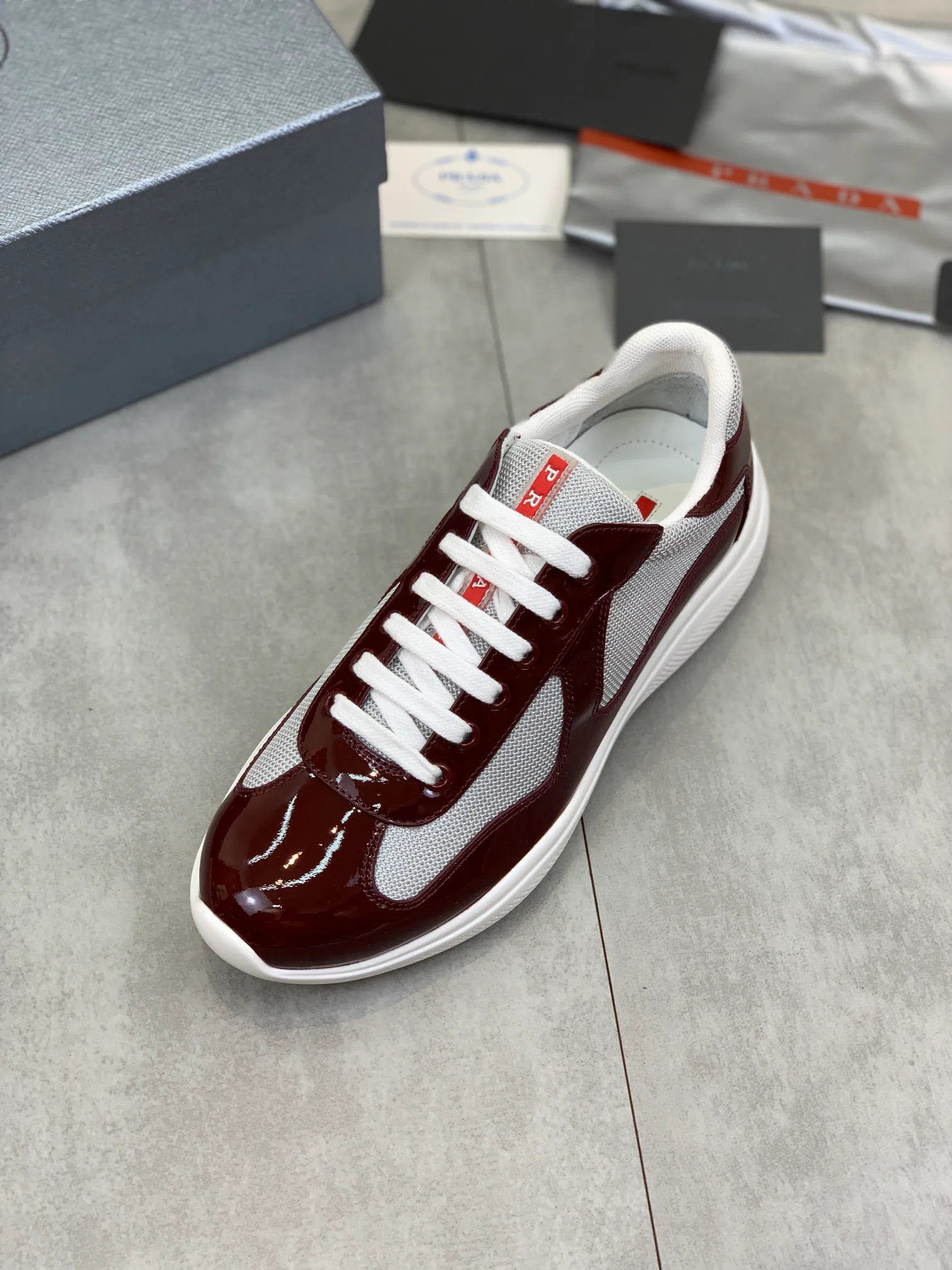 Кроссовки Женские Prada 931623