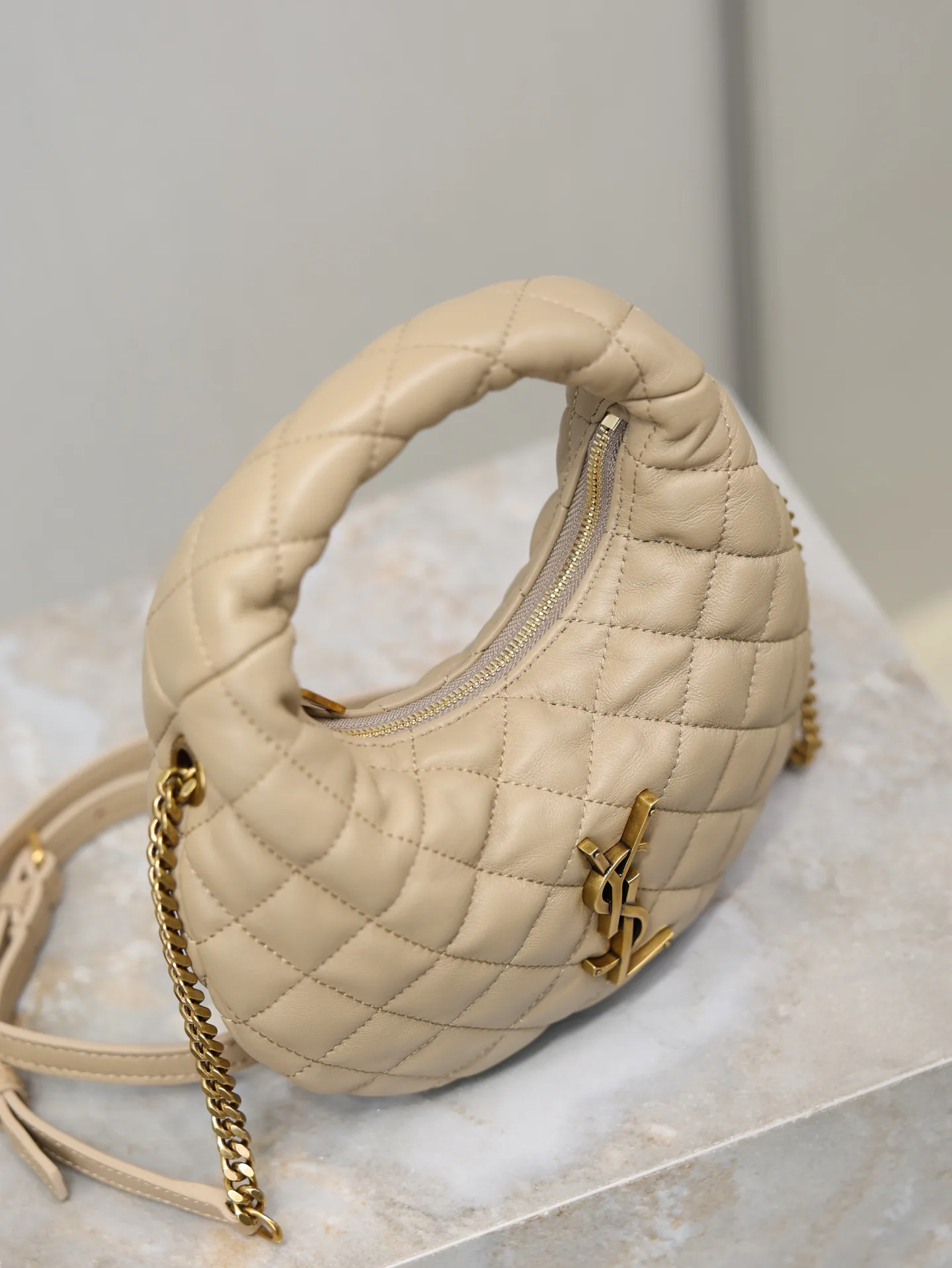 Сумки На Ремне Женские Saint Laurent 11504322