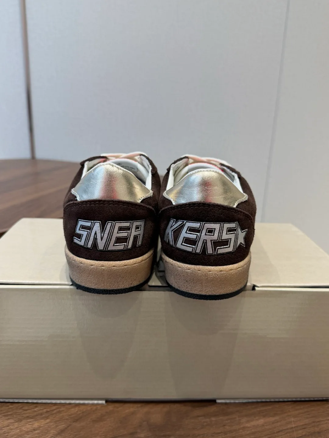 Кроссовки Женские Golden Goose 18357246
