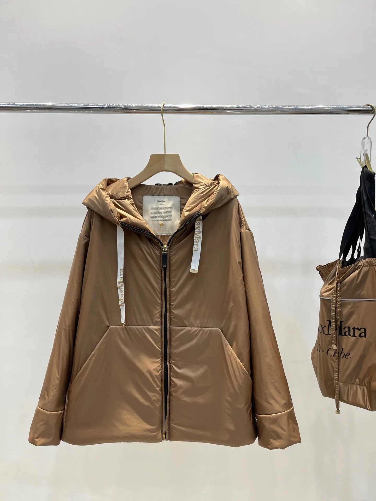 Куртки Женские Max Mara 8232