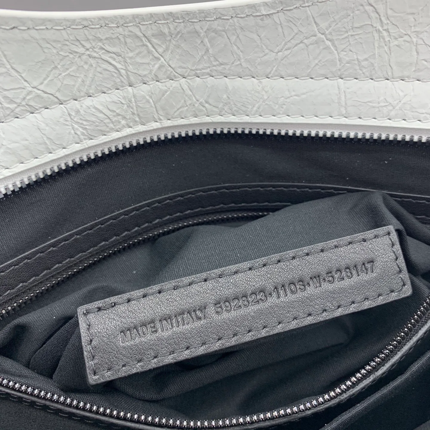 Сумки На Ремне Женские Balenciaga 821837