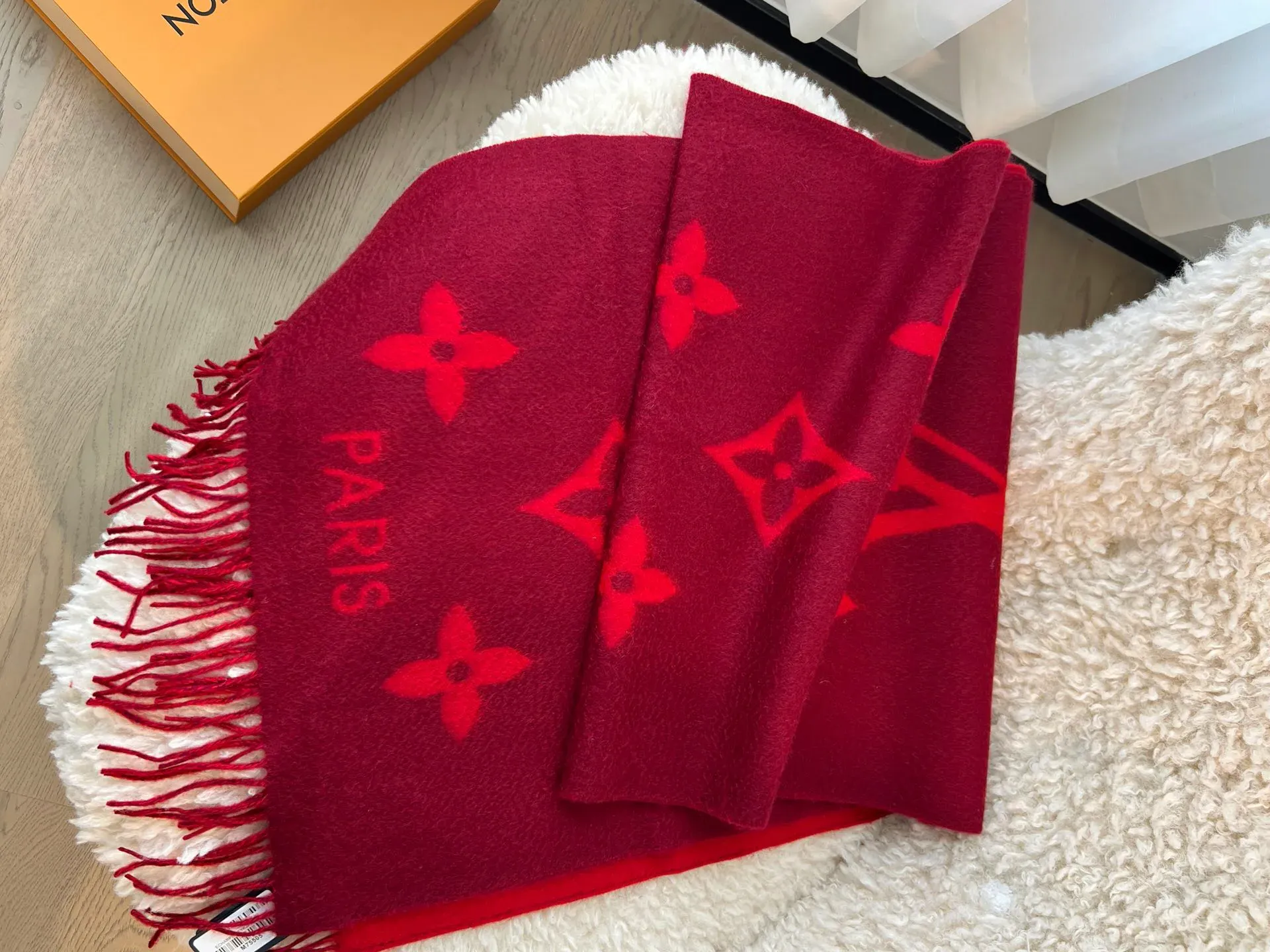 Шарфы Louis Vuitton 7065108