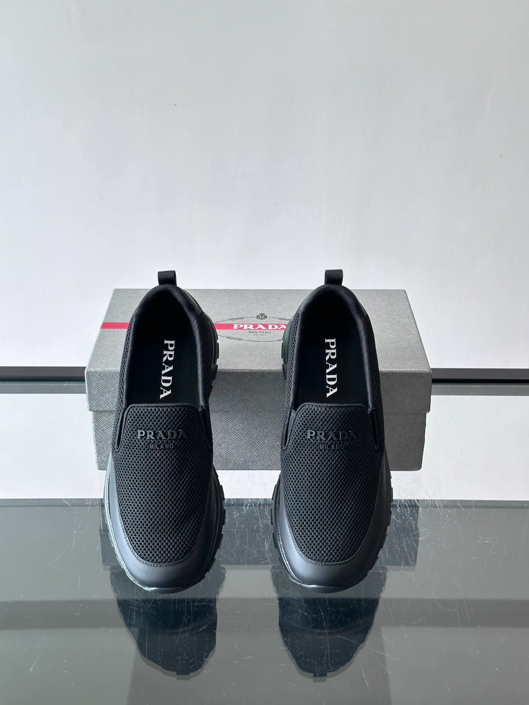 Кроссовки Мужские Prada 17349527