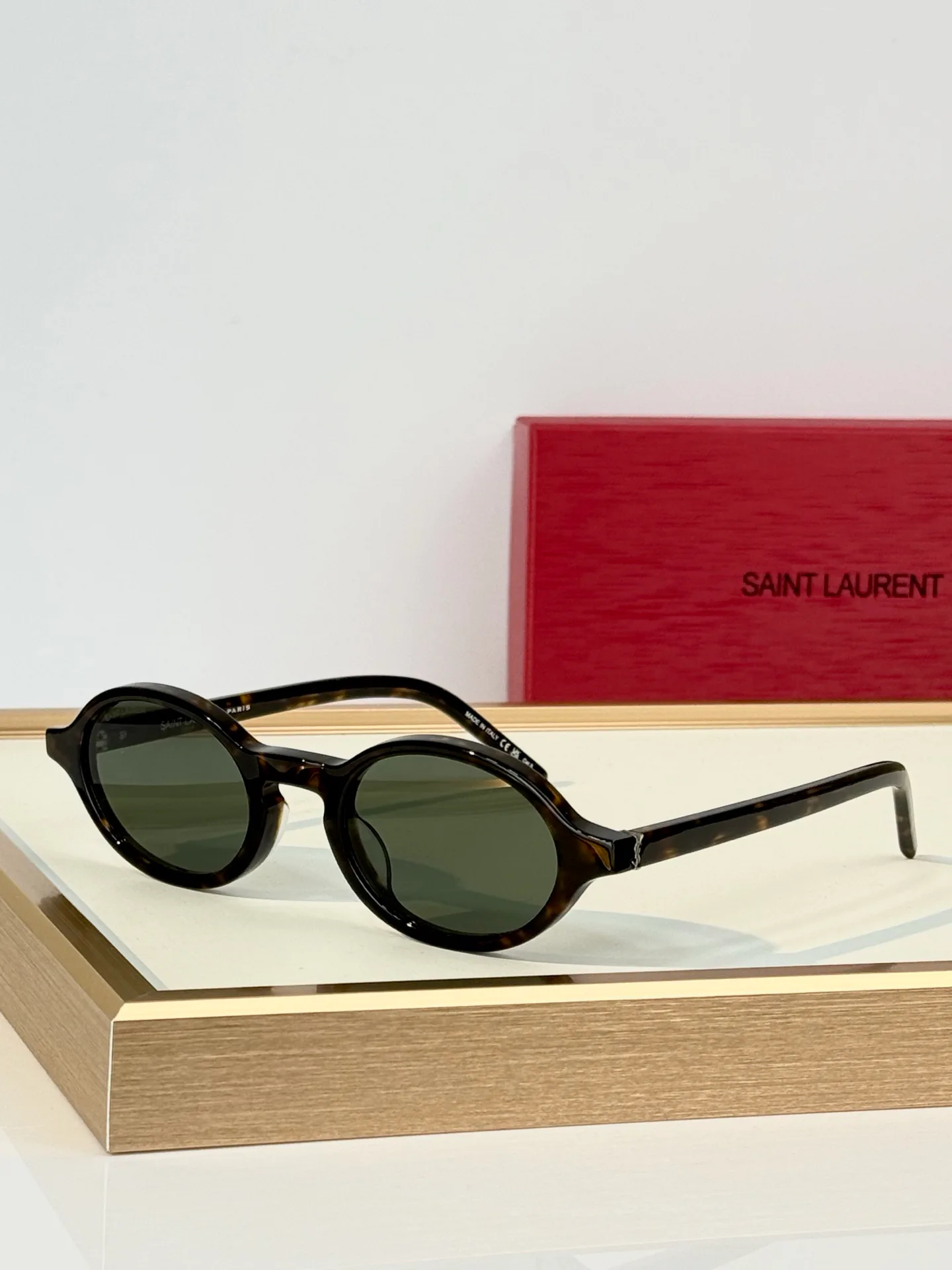 Очки Saint Laurent 18201395