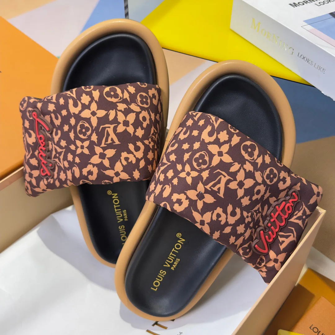 Шлепанцы Женские Louis Vuitton 11651027