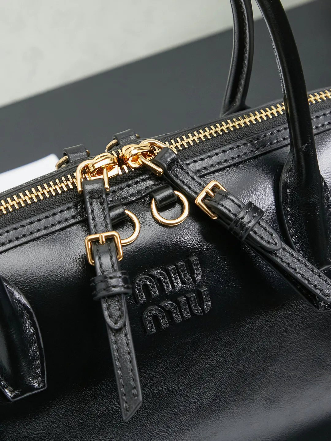 Классические Сумки Женские Miu Miu 11402779