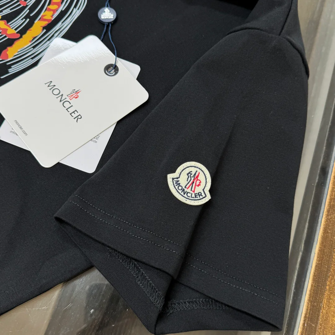 Футболки Женские Moncler 10201149