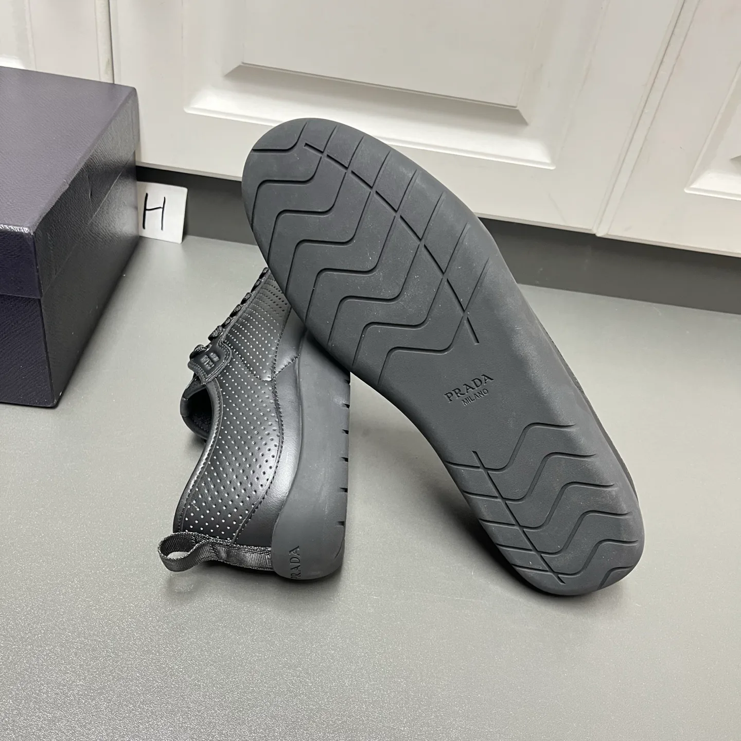 Кроссовки Мужские Prada 19417664